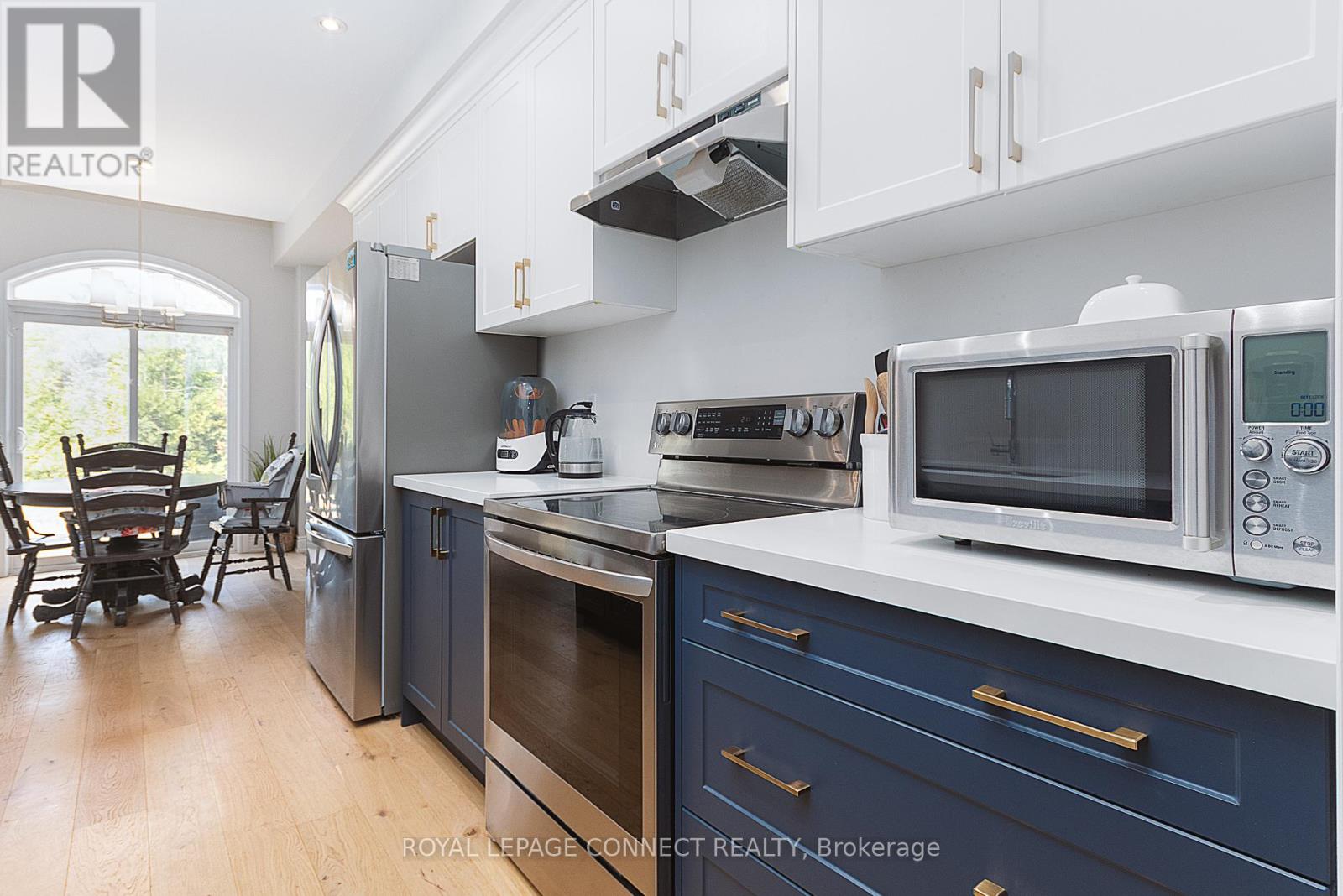 24 Coldbrook Drive, Cavan Monaghan (Cavan Twp), Ontario  L0A 1G0 - Photo 5 - X12343727