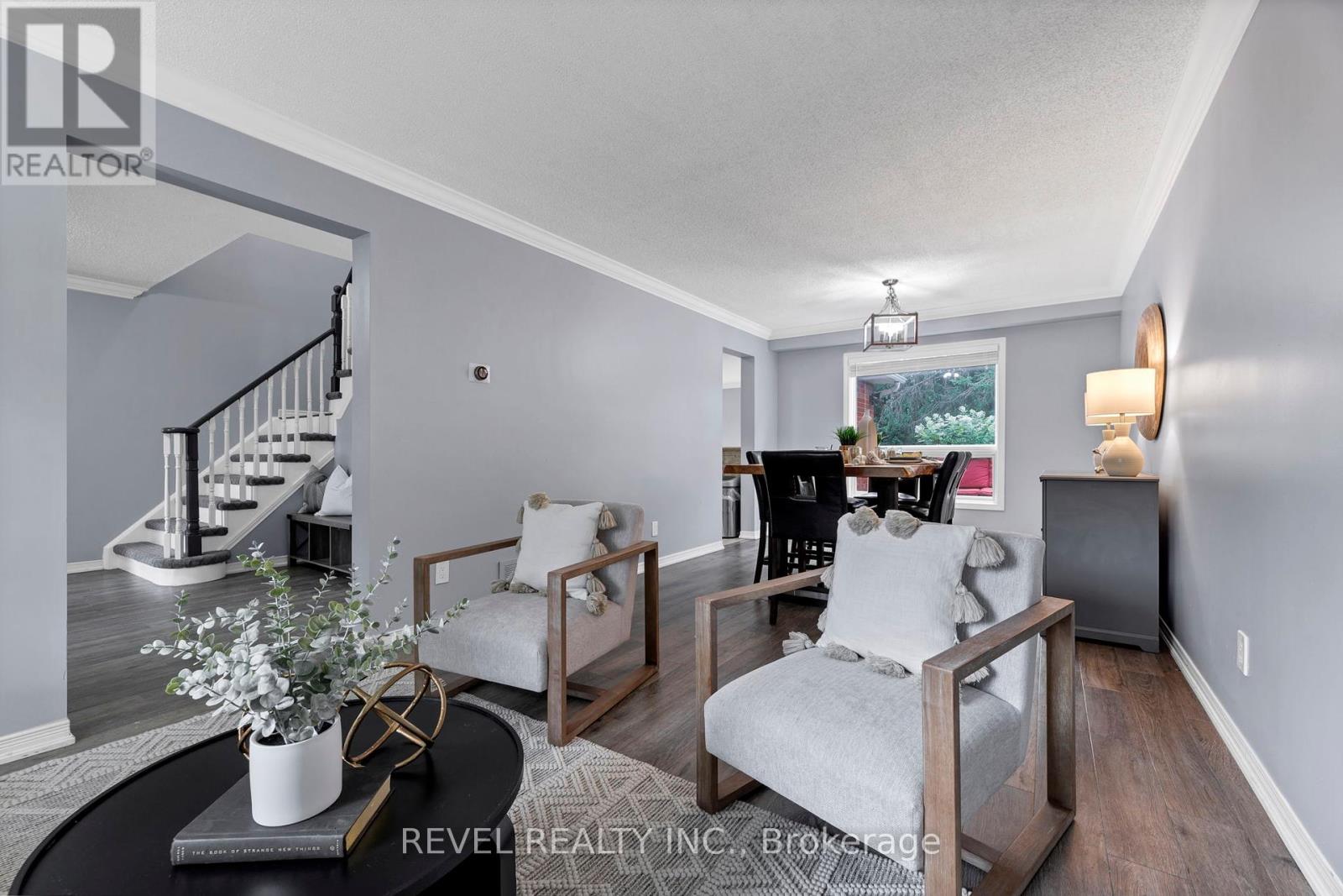 46 Royal Estate Drive, Kawartha Lakes (Pontypool), Ontario  L0A 1K0 - Photo 10 - X12343983