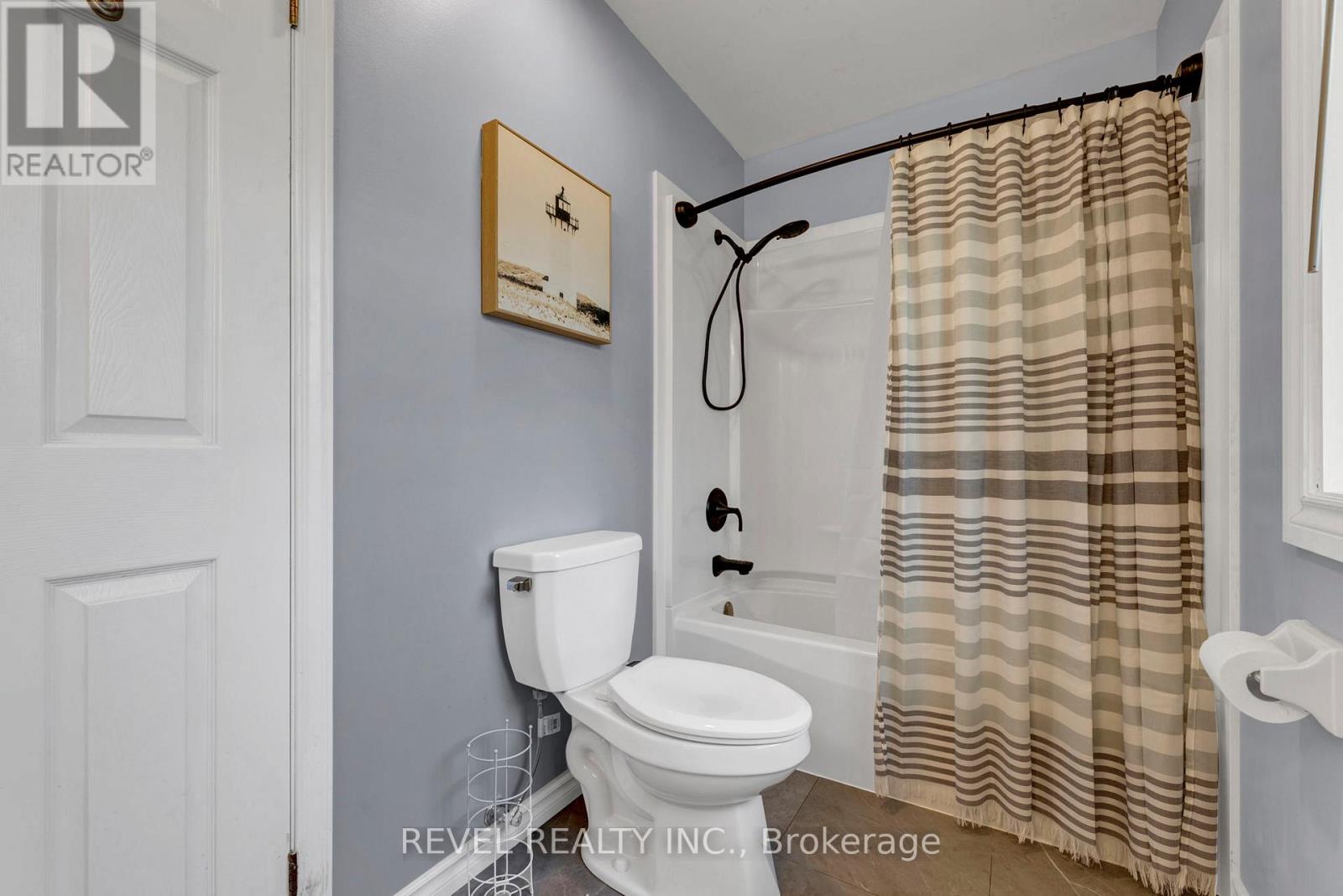 46 Royal Estate Drive, Kawartha Lakes (Pontypool), Ontario  L0A 1K0 - Photo 34 - X12343983