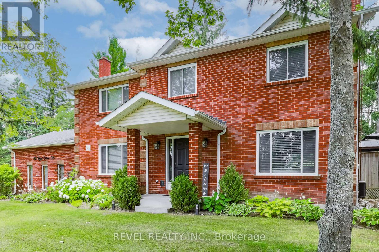 46 Royal Estate Drive, Kawartha Lakes (Pontypool), Ontario  L0A 1K0 - Photo 4 - X12343983