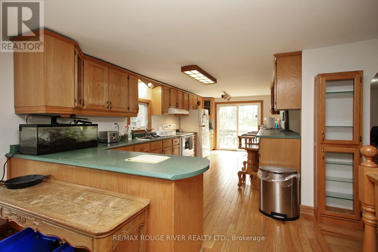 199 Farmers Road, Kawartha Lakes (Pontypool), Ontario  L0A 1K0 - Photo 11 - X12343835