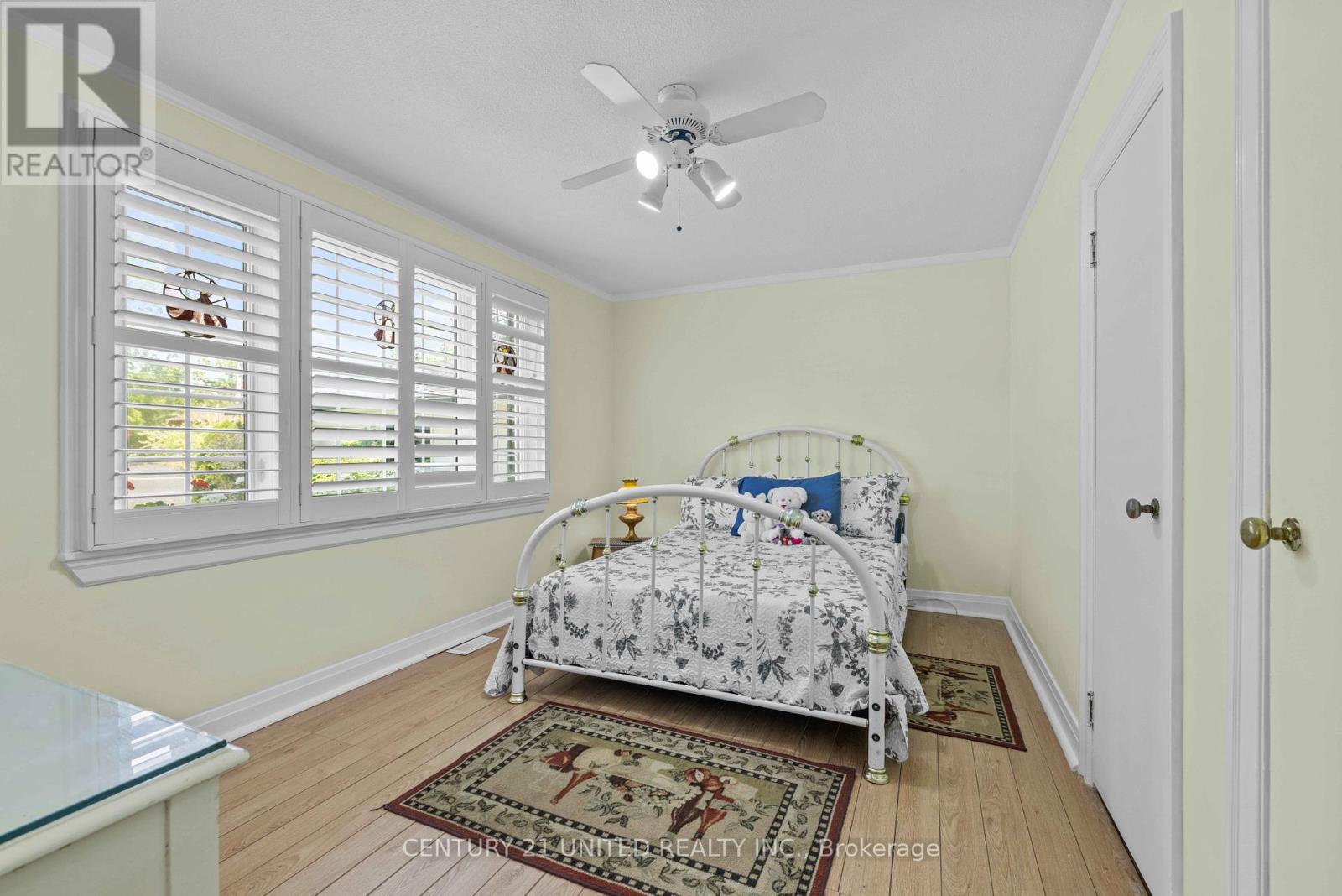 291 Sunset Boulevard, Peterborough North (South), Ontario  K9H 5L2 - Photo 10 - X12344037