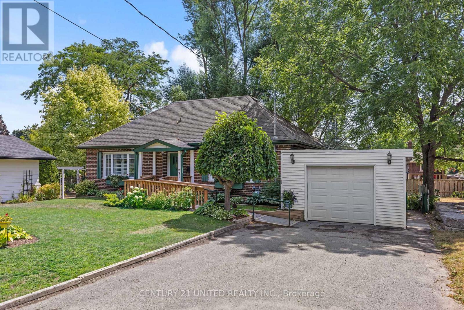 291 Sunset Boulevard, Peterborough North (South), Ontario  K9H 5L2 - Photo 2 - X12344037