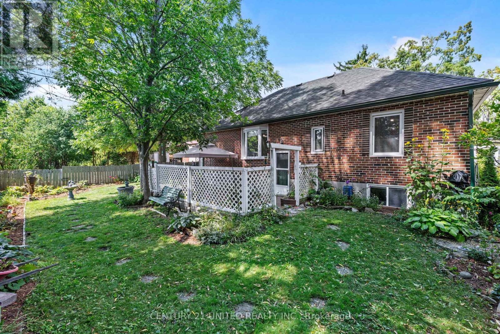 291 Sunset Boulevard, Peterborough North (South), Ontario  K9H 5L2 - Photo 23 - X12344037