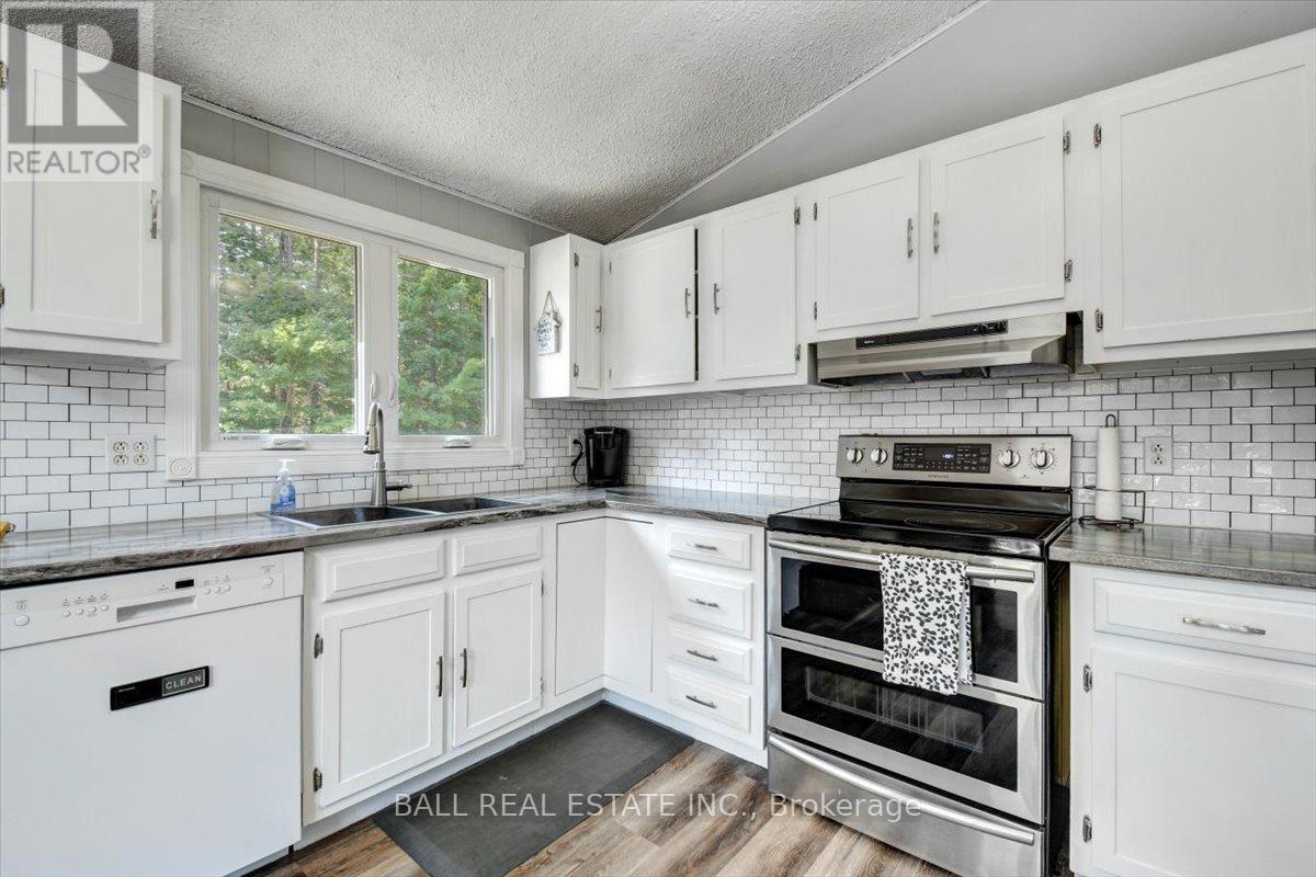 24 Gould Lane, Bancroft (Dungannon Ward), Ontario  K0L 1C0 - Photo 7 - X12344151