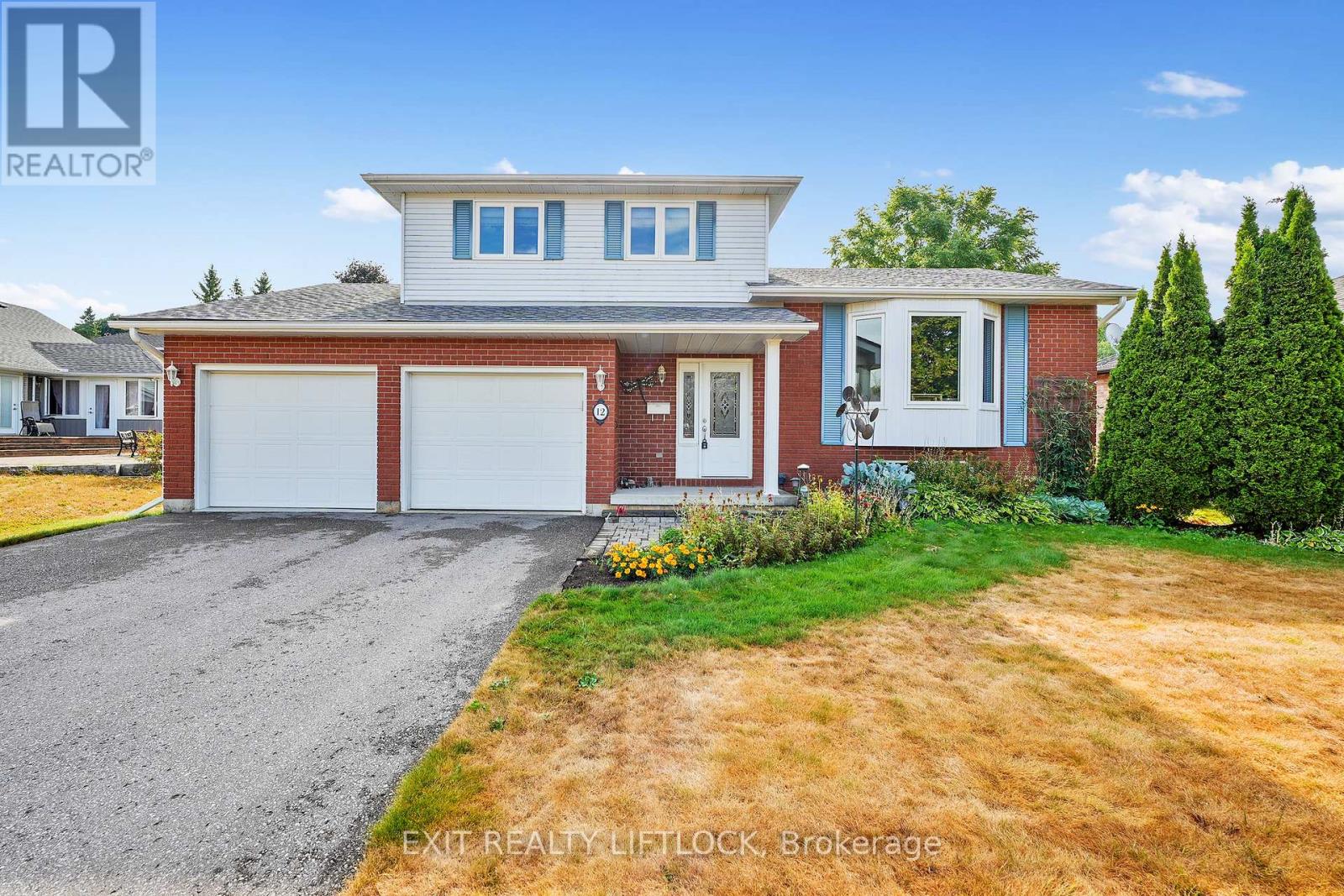 12 Victoria Avenue, Smith-Ennismore-Lakefield (Lakefield), Ontario  K0L 2H0 - Photo 1 - X12344256