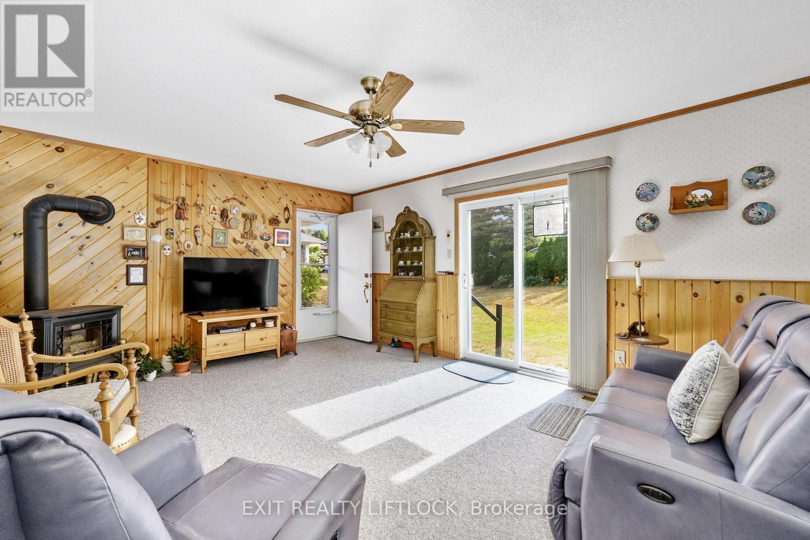12 Victoria Avenue, Smith-Ennismore-Lakefield (Lakefield), Ontario  K0L 2H0 - Photo 13 - X12344256