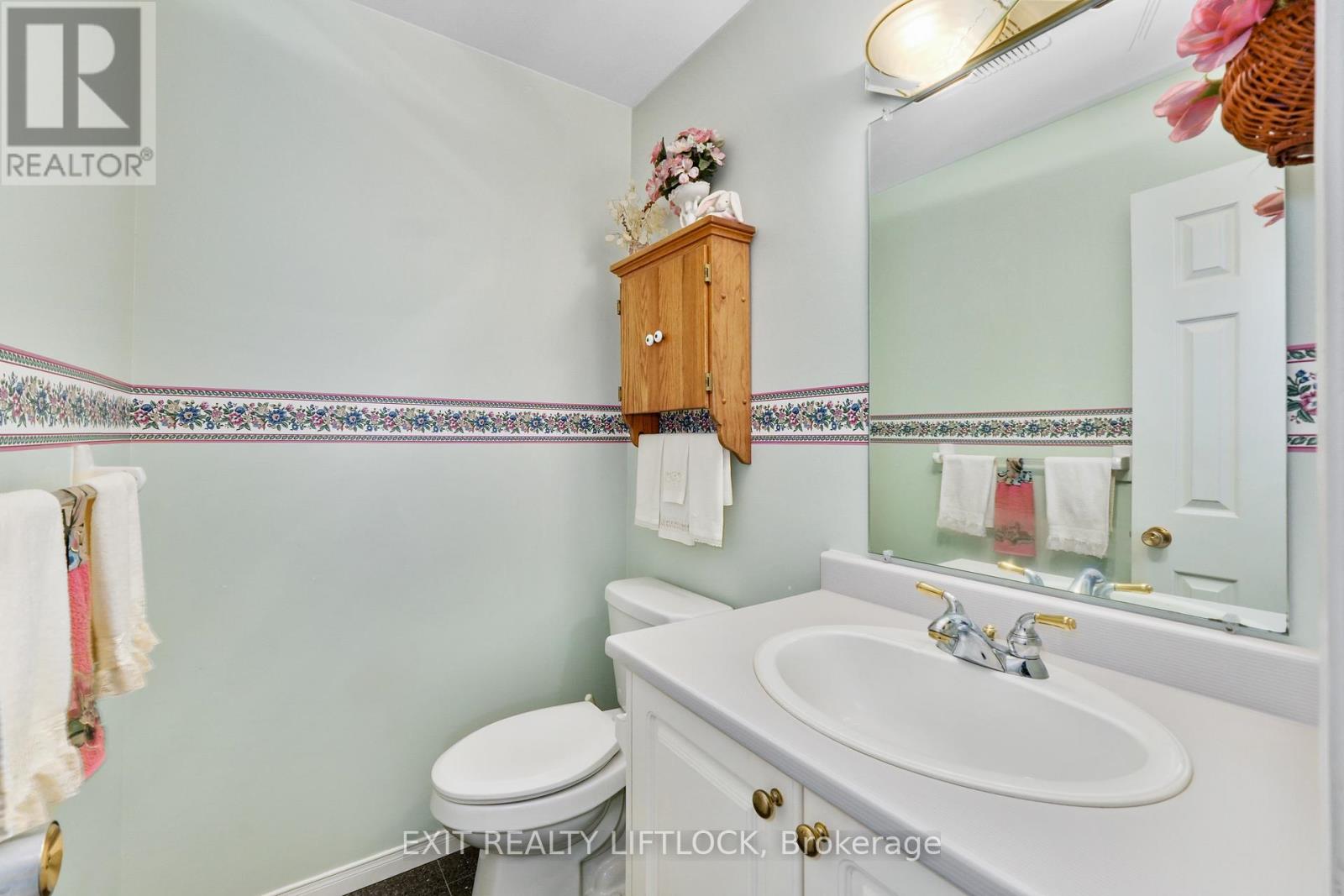 12 Victoria Avenue, Smith-Ennismore-Lakefield (Lakefield), Ontario  K0L 2H0 - Photo 15 - X12344256
