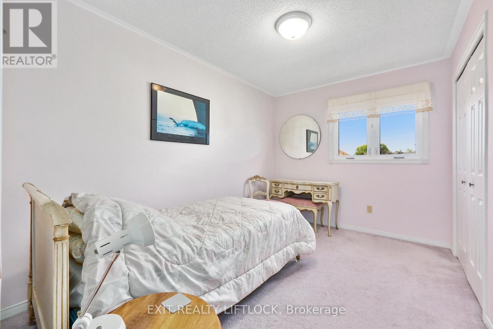12 Victoria Avenue, Smith-Ennismore-Lakefield (Lakefield), Ontario  K0L 2H0 - Photo 18 - X12344256