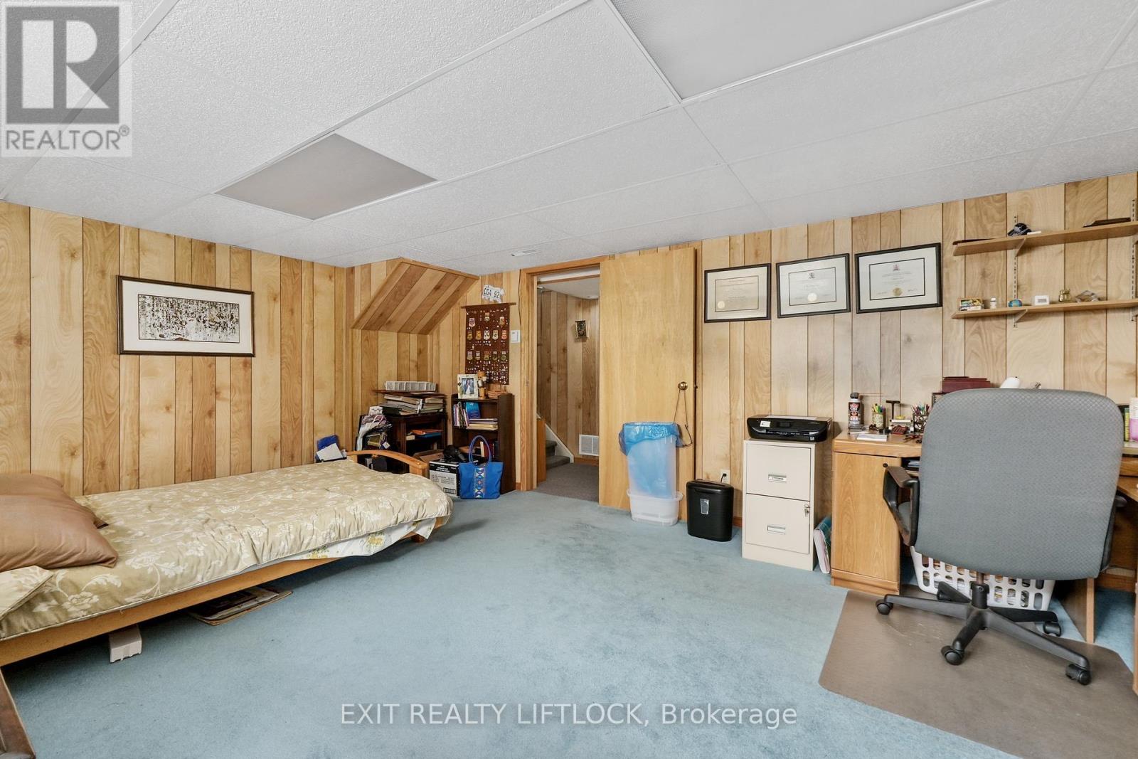 12 Victoria Avenue, Smith-Ennismore-Lakefield (Lakefield), Ontario  K0L 2H0 - Photo 20 - X12344256