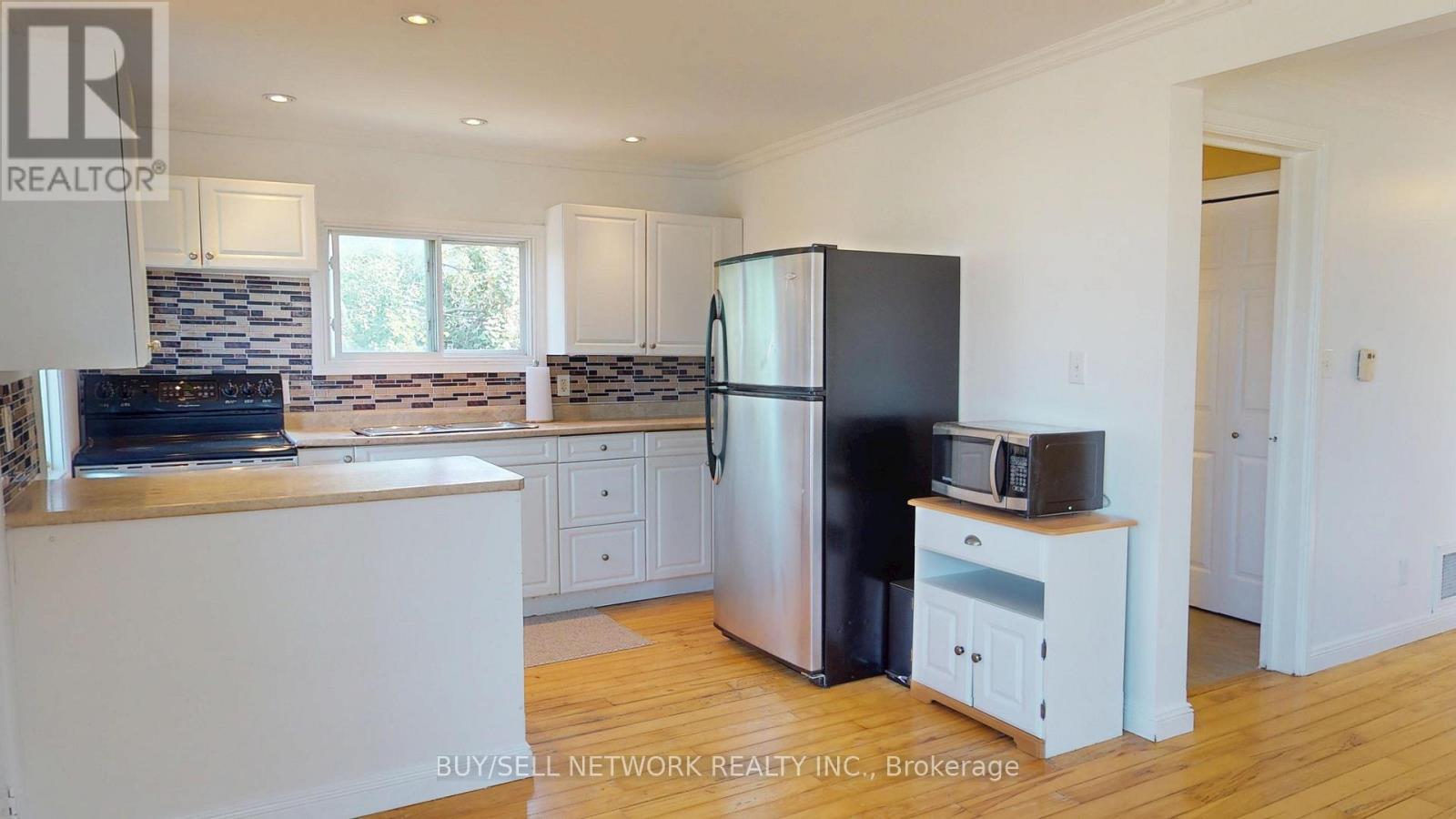 879 Garthorne Avenue, Selwyn, Ontario  K0L 1H0 - Photo 8 - X12344314
