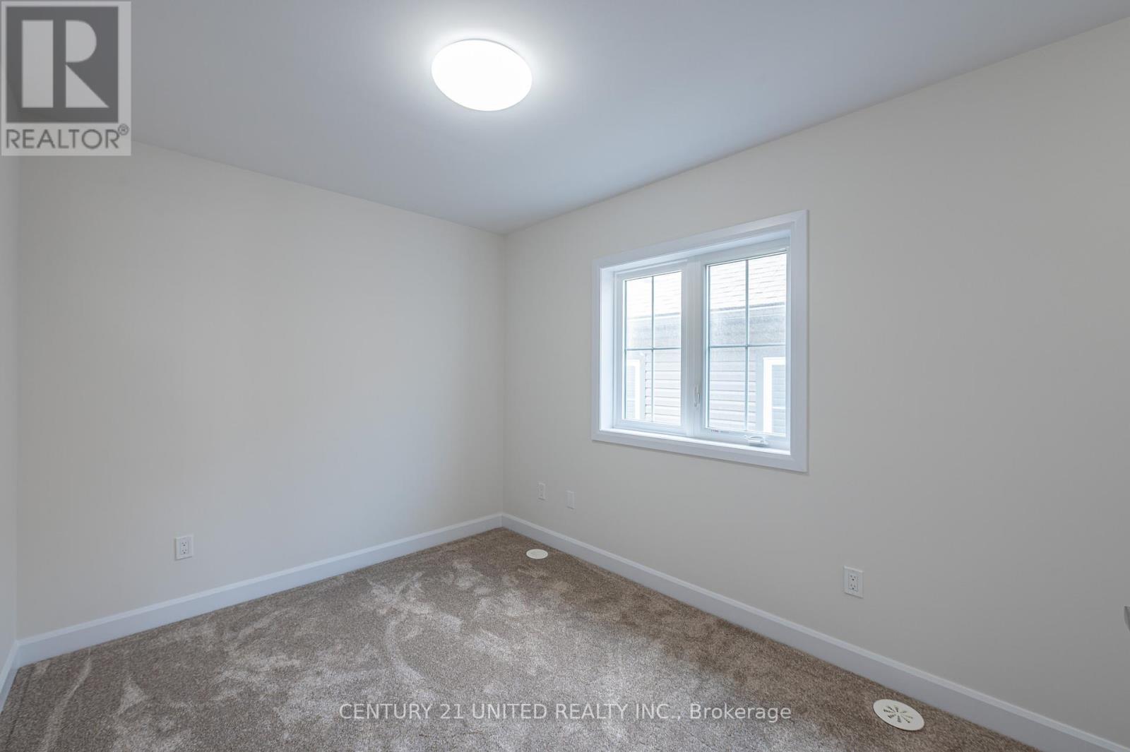 307 Mullighan Gardens, Peterborough North (North), Ontario  K9K 0H2 - Photo 11 - X12344459