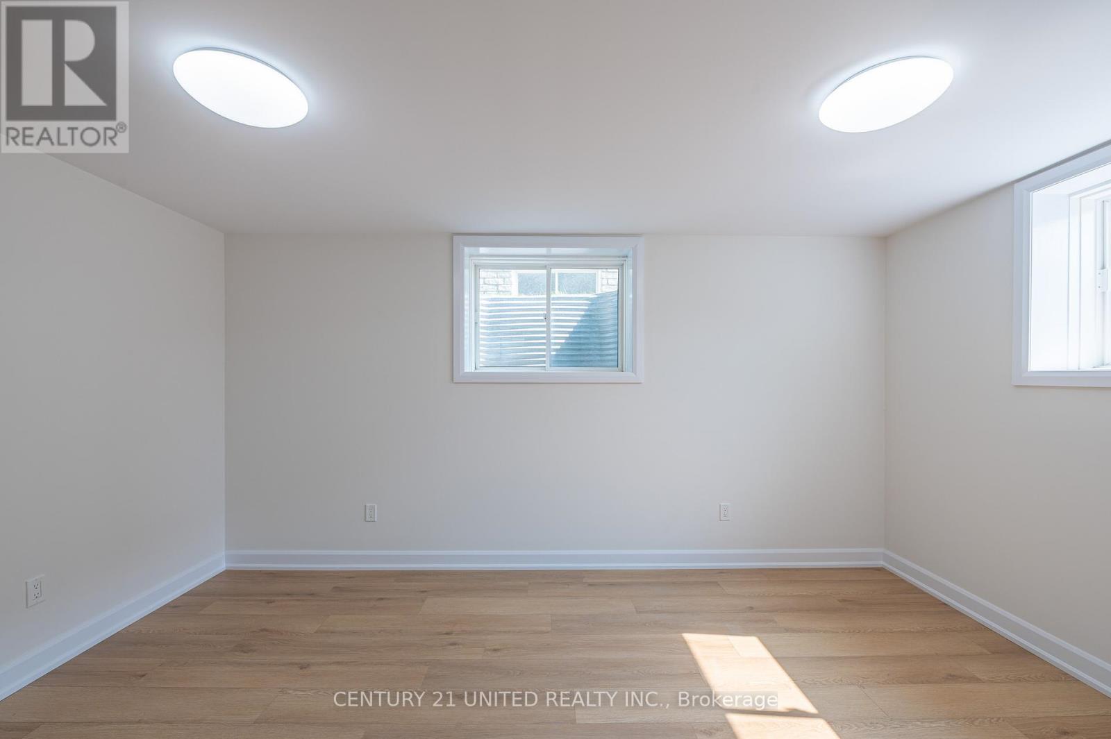 307 Mullighan Gardens, Peterborough North (North), Ontario  K9K 0H2 - Photo 15 - X12344459
