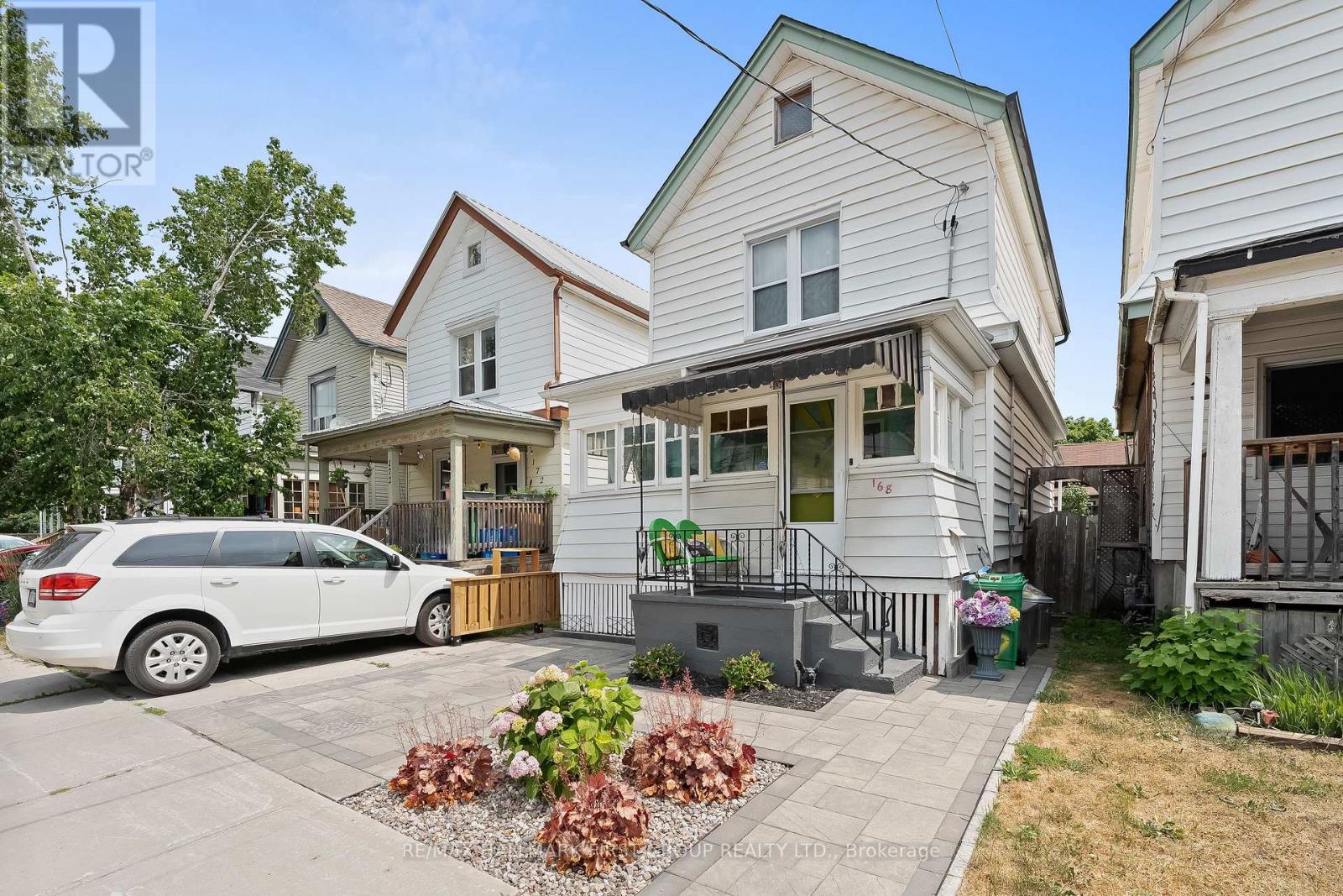 168 Adeline Street, Peterborough Central (South), Ontario  K9J 5E3 - Photo 3 - X12344567
