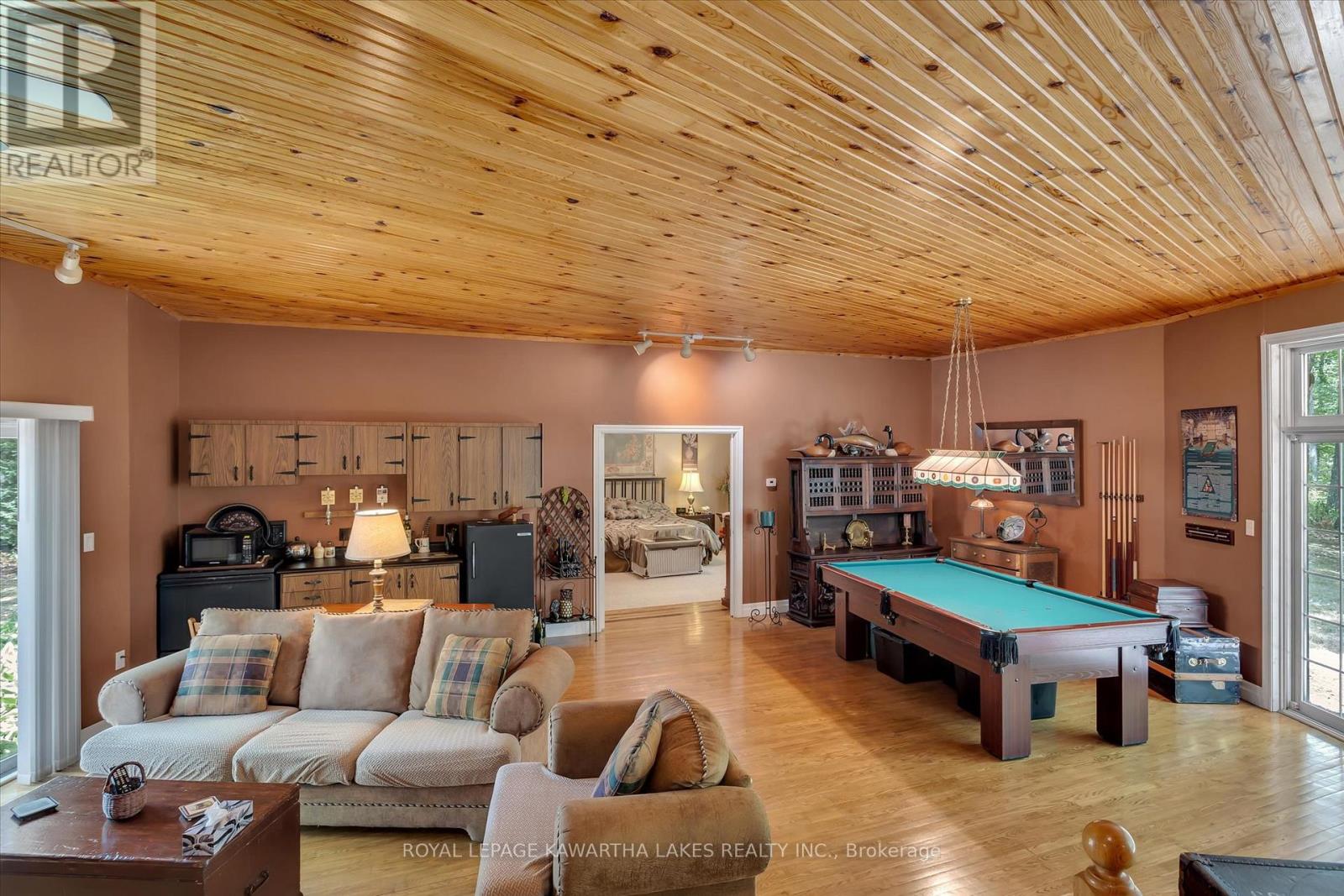 1928 Elm Tree Road, Kawartha Lakes (Ops), Ontario  K9V 4R1 - Photo 22 - X12344837