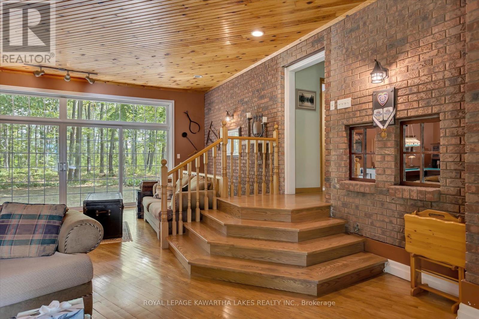 1928 Elm Tree Road, Kawartha Lakes (Ops), Ontario  K9V 4R1 - Photo 24 - X12344837