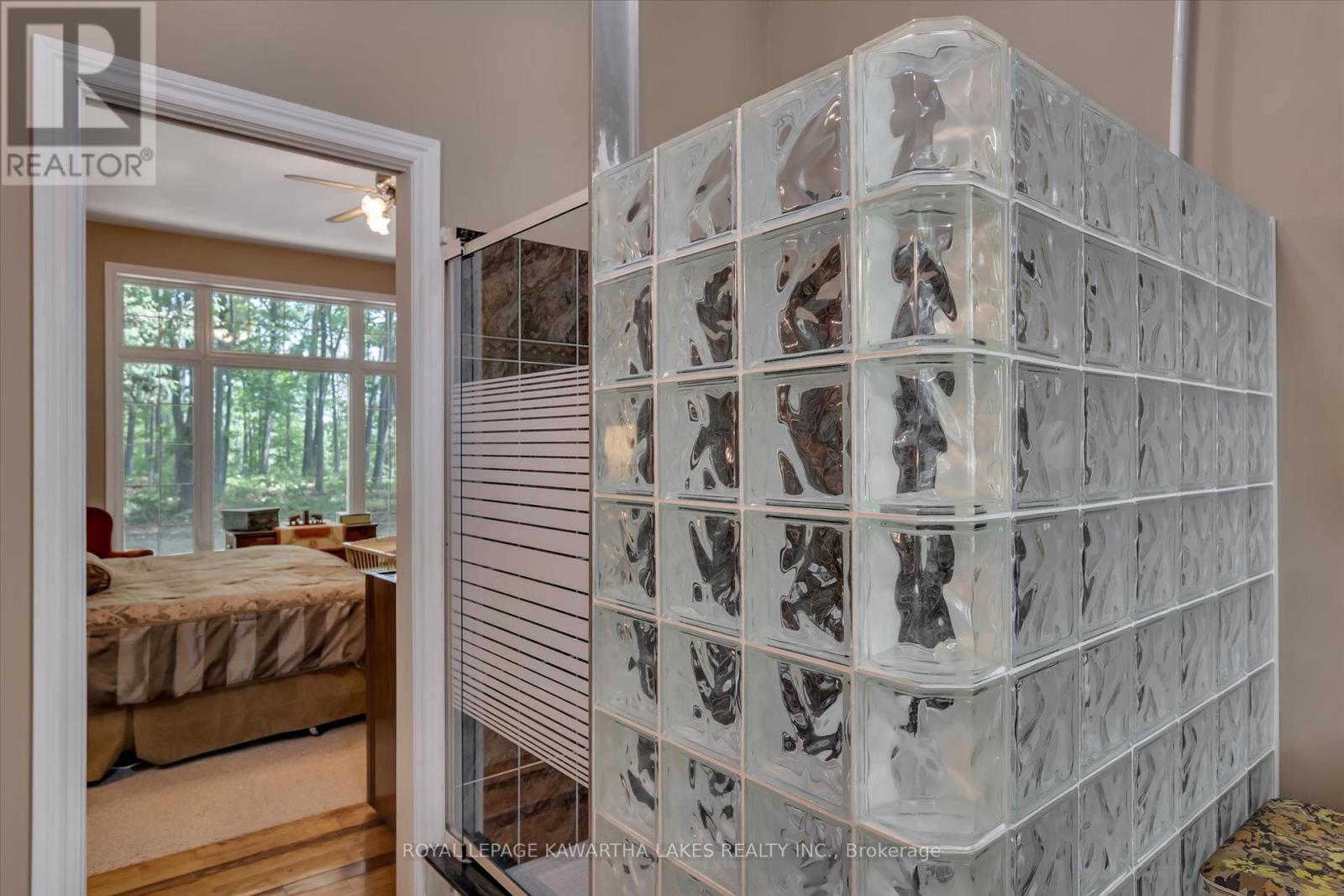 1928 Elm Tree Road, Kawartha Lakes (Ops), Ontario  K9V 4R1 - Photo 32 - X12344837