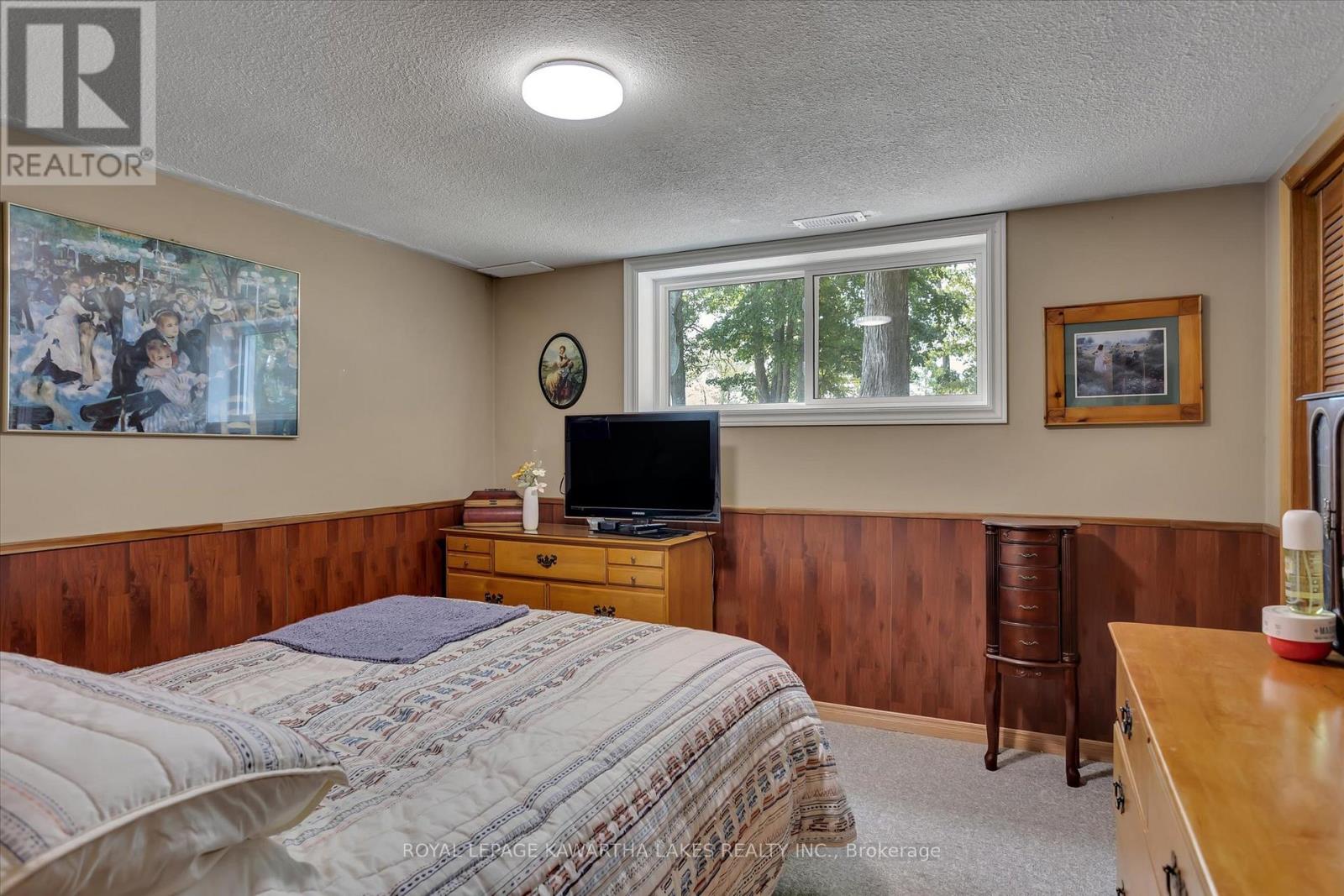 1928 Elm Tree Road, Kawartha Lakes (Ops), Ontario  K9V 4R1 - Photo 37 - X12344837