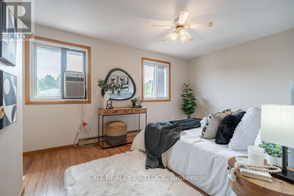 2075 Walker Avenue, Peterborough East (South), Ontario  K9L 1T6 - Photo 15 - X12345325