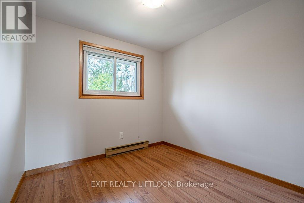 2075 Walker Avenue, Peterborough East (South), Ontario  K9L 1T6 - Photo 18 - X12345325
