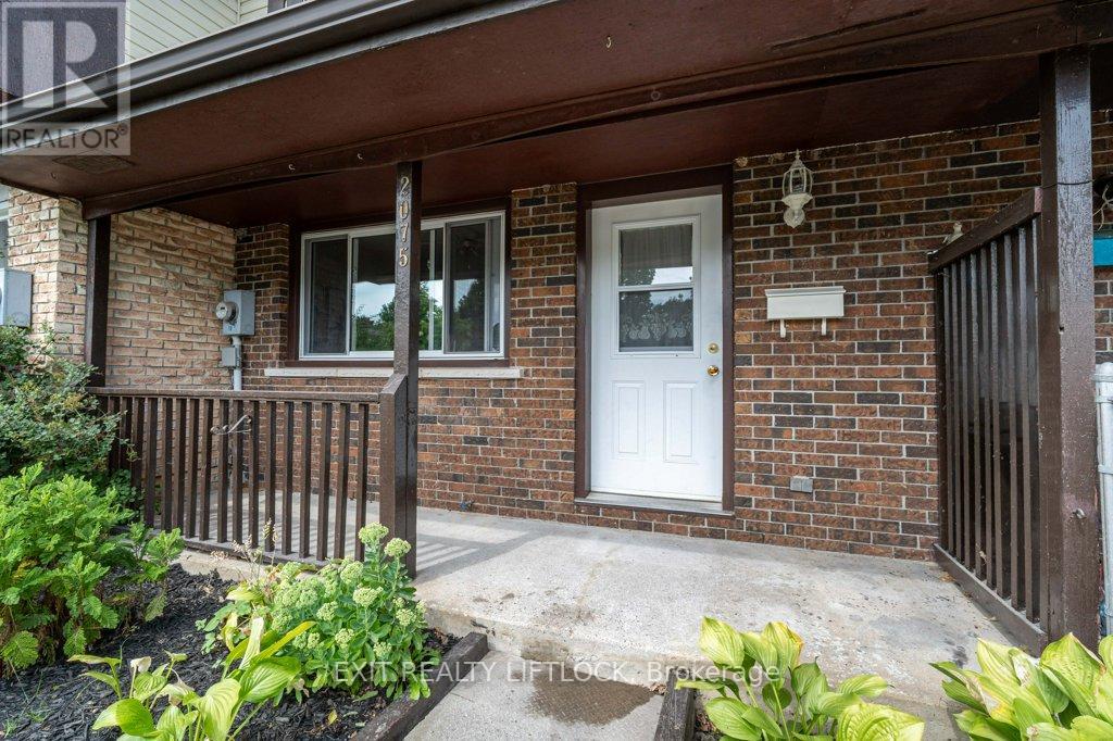 2075 Walker Avenue, Peterborough East (South), Ontario  K9L 1T6 - Photo 2 - X12345325