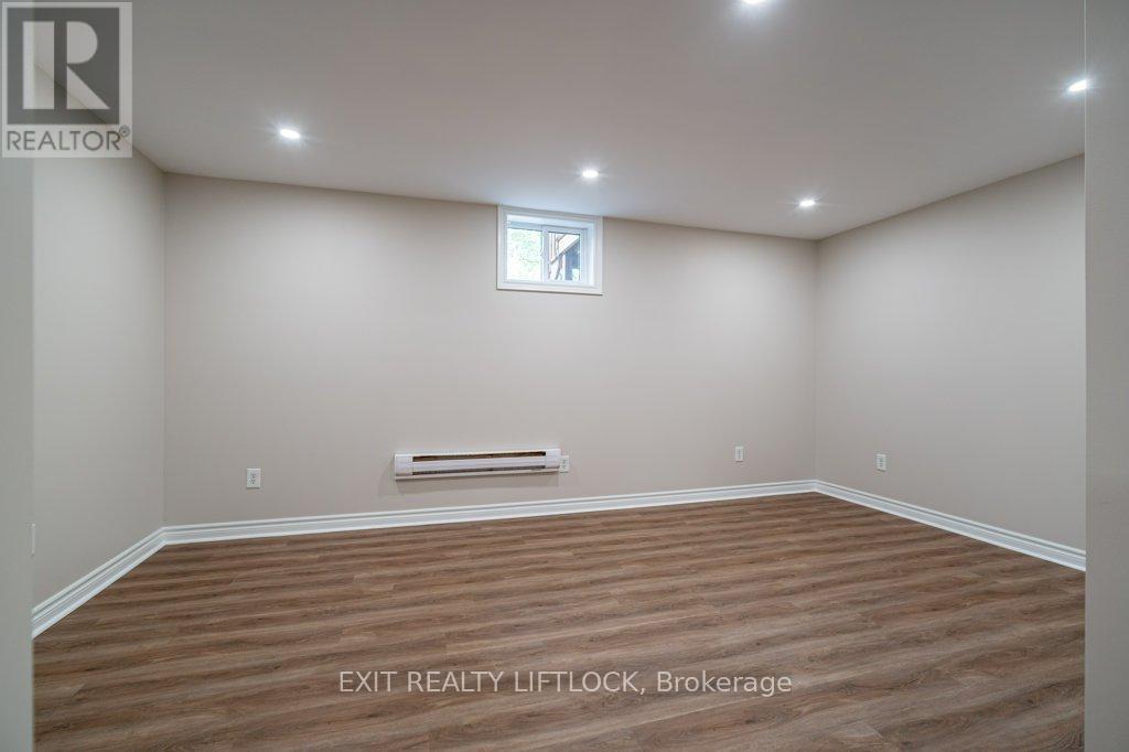 2075 Walker Avenue, Peterborough East (South), Ontario  K9L 1T6 - Photo 28 - X12345325