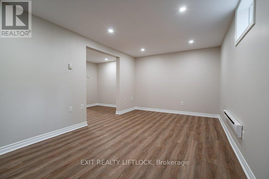2075 Walker Avenue, Peterborough East (South), Ontario  K9L 1T6 - Photo 29 - X12345325
