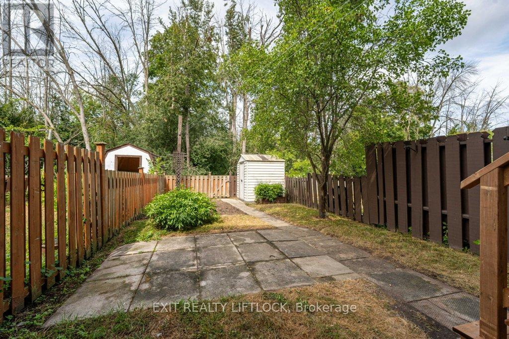 2075 Walker Avenue, Peterborough East (South), Ontario  K9L 1T6 - Photo 30 - X12345325