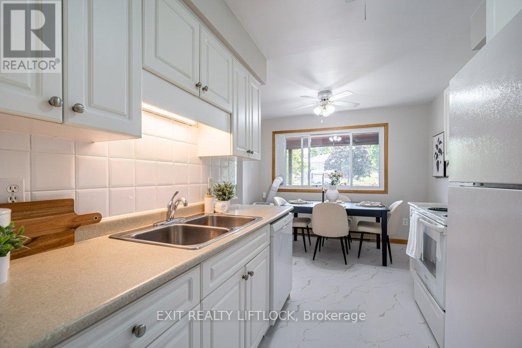 2075 Walker Avenue, Peterborough East (South), Ontario  K9L 1T6 - Photo 9 - X12345325