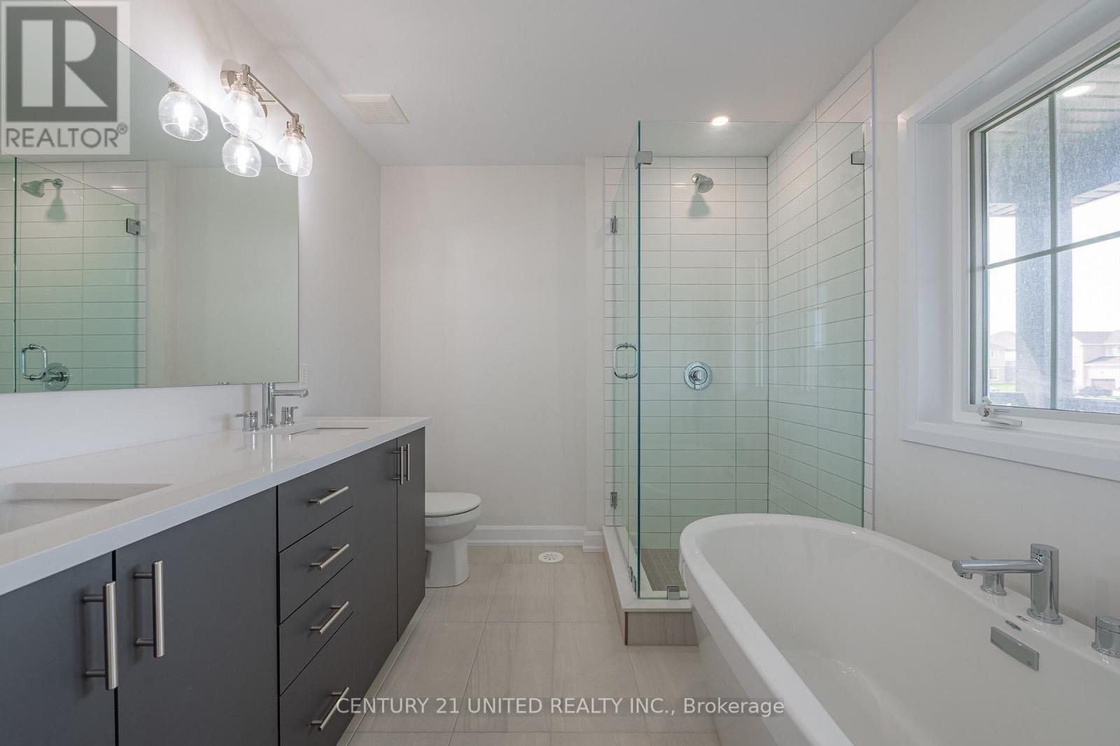 309 Mullighan Gardens, Peterborough North (North), Ontario  K9K 0G3 - Photo 14 - X12345327