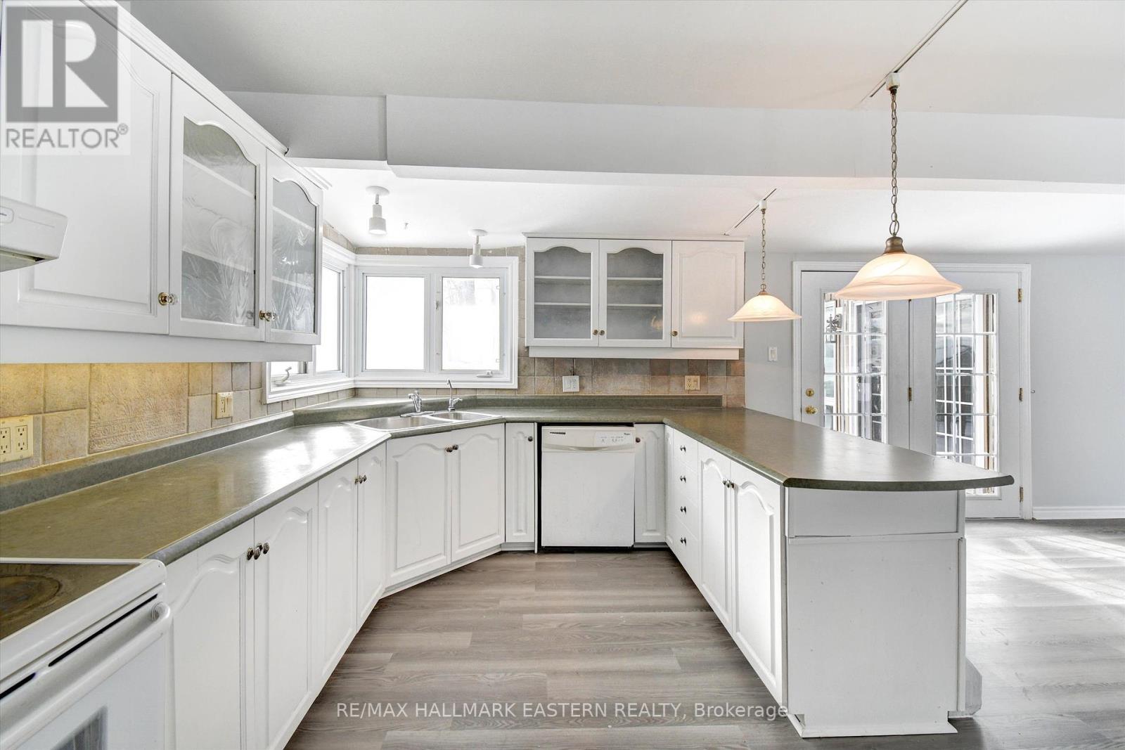 30 Edgewater Drive, Selwyn, Ontario  K0L 1T0 - Photo 7 - X12345387