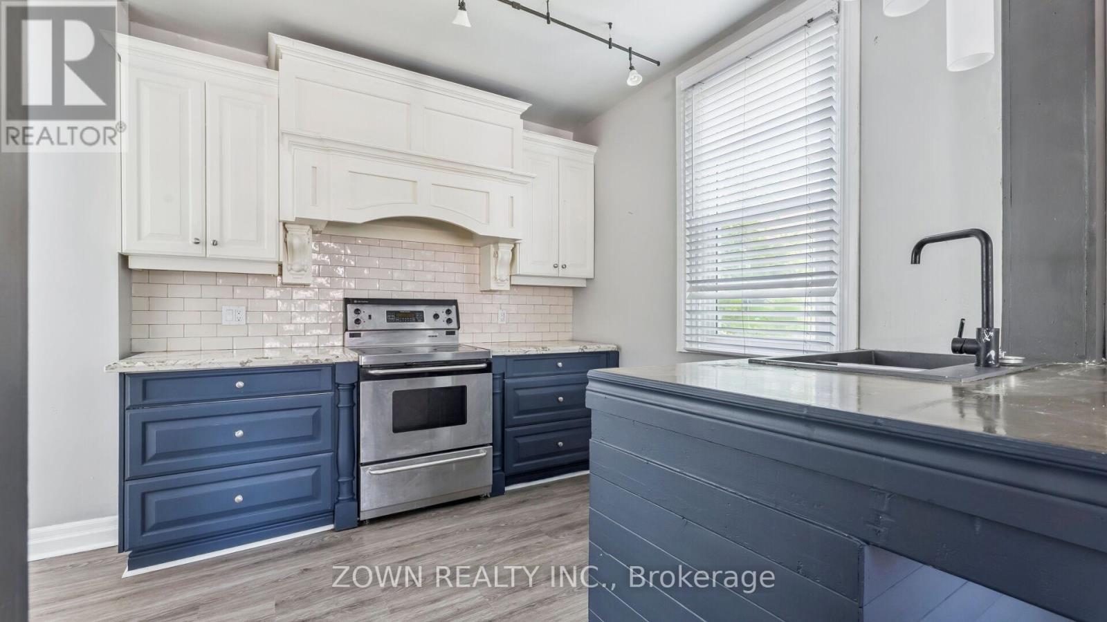 227 Mcdonnel Street, Peterborough Central (North), Ontario  K9H 2W1 - Photo 11 - X12345450