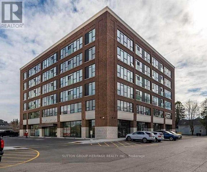 403 - 109 King Avenue E, Clarington (Newcastle), Ontario  L1B 1H3 - Photo 1 - E12345760