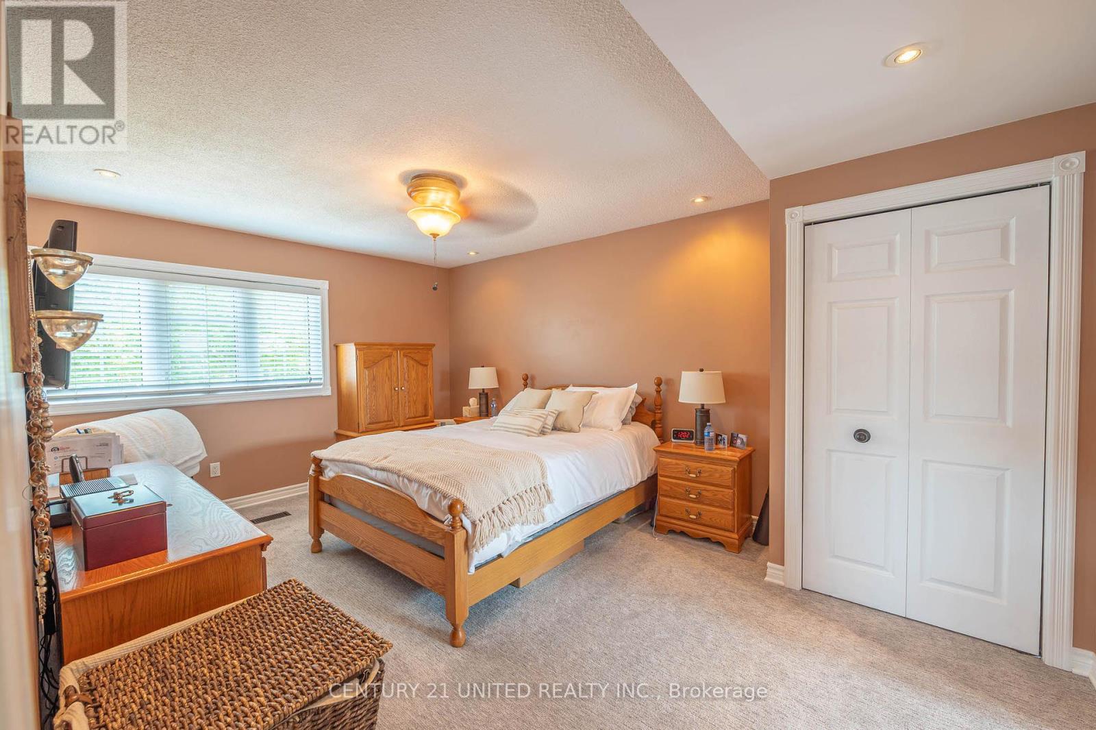 7 Bayleaf Court, Peterborough West (Central), Ontario  K9K 1A2 - Photo 19 - X12346231