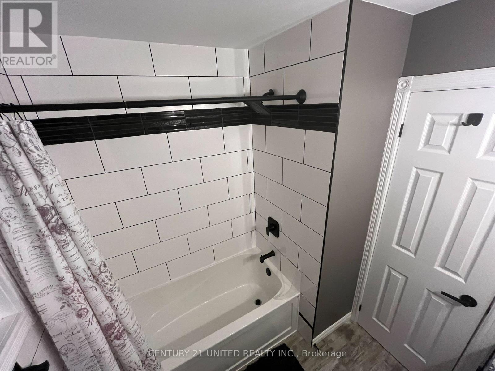 7 Bayleaf Court, Peterborough West (Central), Ontario  K9K 1A2 - Photo 27 - X12346231