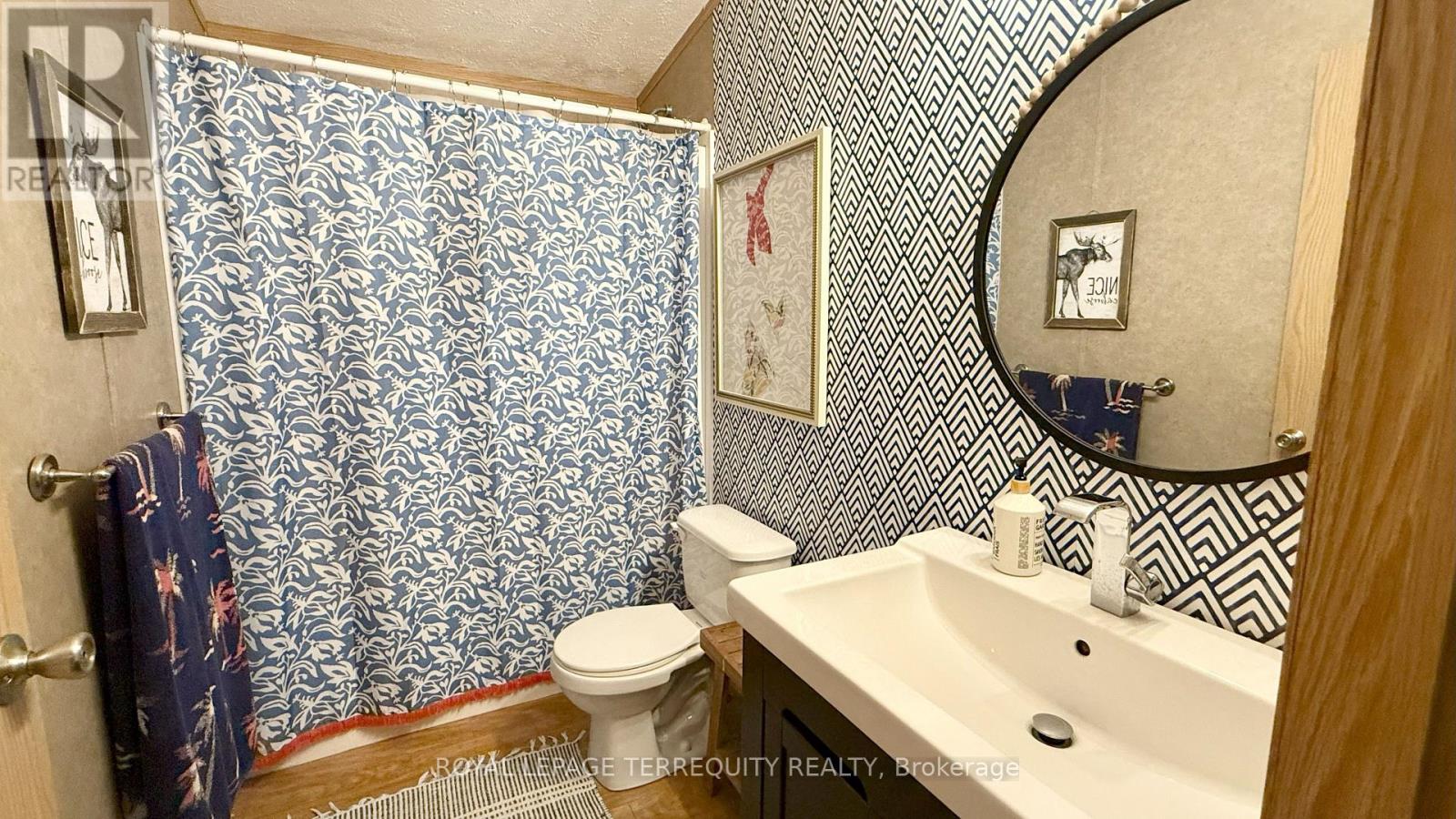 14a Rockhaven Street, Selwyn, Ontario  K0L 2H0 - Photo 12 - X12346125