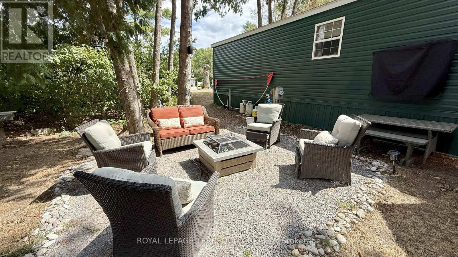 14a Rockhaven Street, Selwyn, Ontario  K0L 2H0 - Photo 15 - X12346125