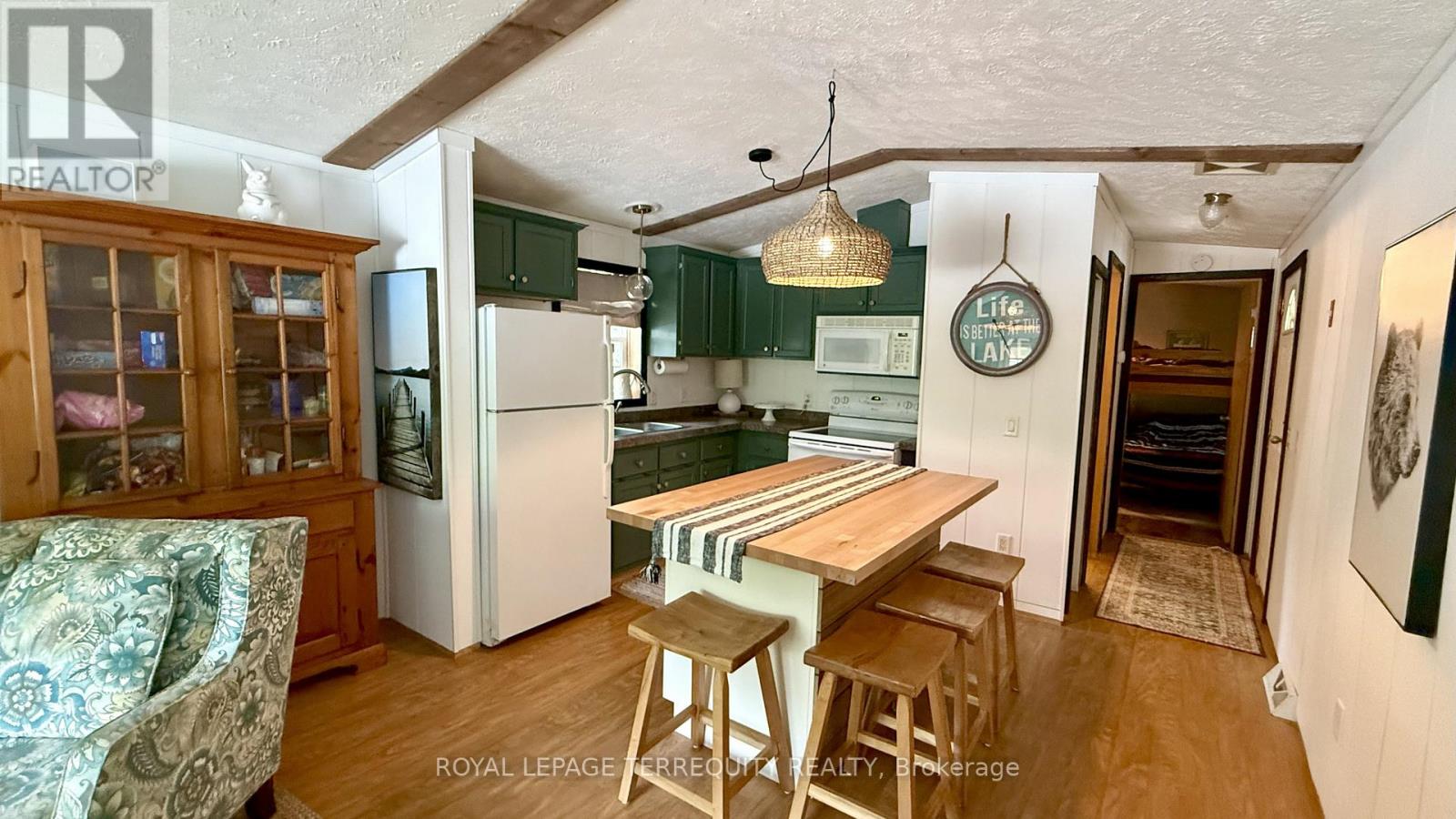 14a Rockhaven Street, Selwyn, Ontario  K0L 2H0 - Photo 9 - X12346125