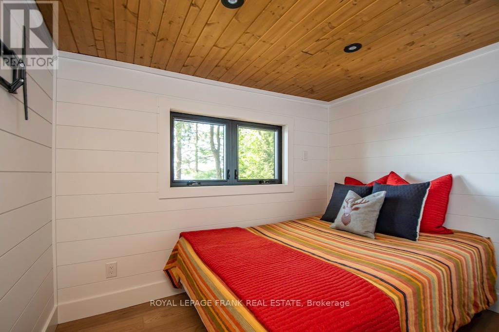 119 Fire Route 242, Trent Lakes, Ontario  K0L 1J0 - Photo 23 - X12346342