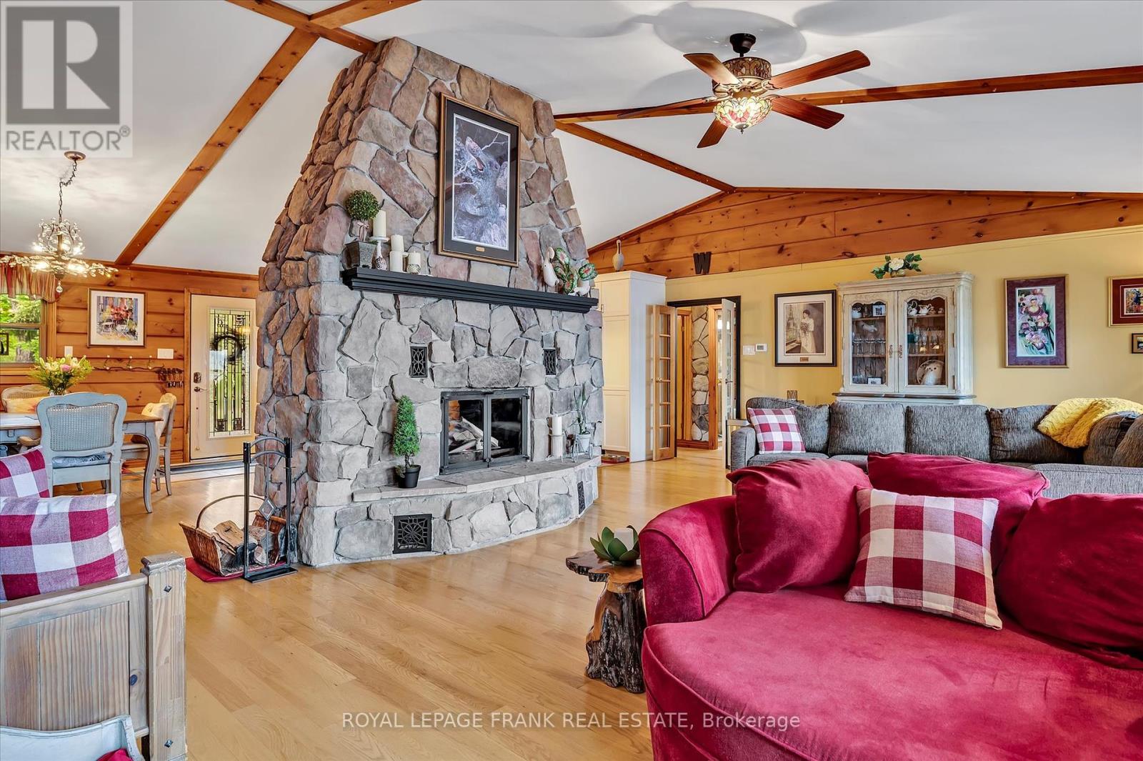 124 Fire Route 66, Trent Lakes, Ontario  K0L 2J0 - Photo 16 - X12346379