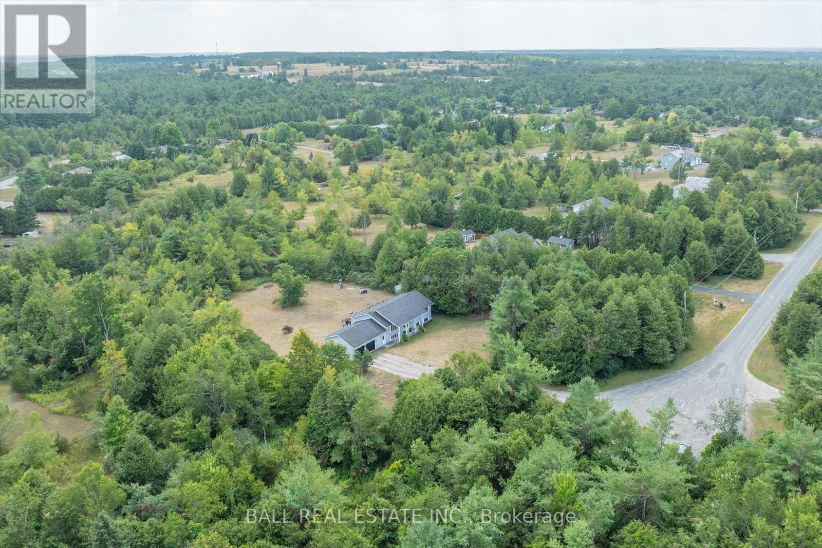 233 Lonsberry Lane, Douro-Dummer, Ontario  K0L 3A0 - Photo 34 - X12346418