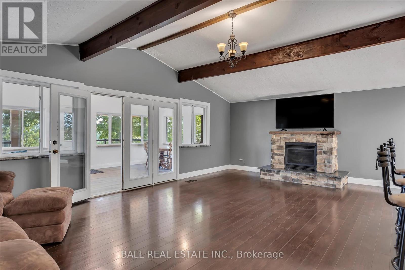 1288 Young's Cove Road, Selwyn, Ontario  K0L 1T0 - Photo 9 - X12346484