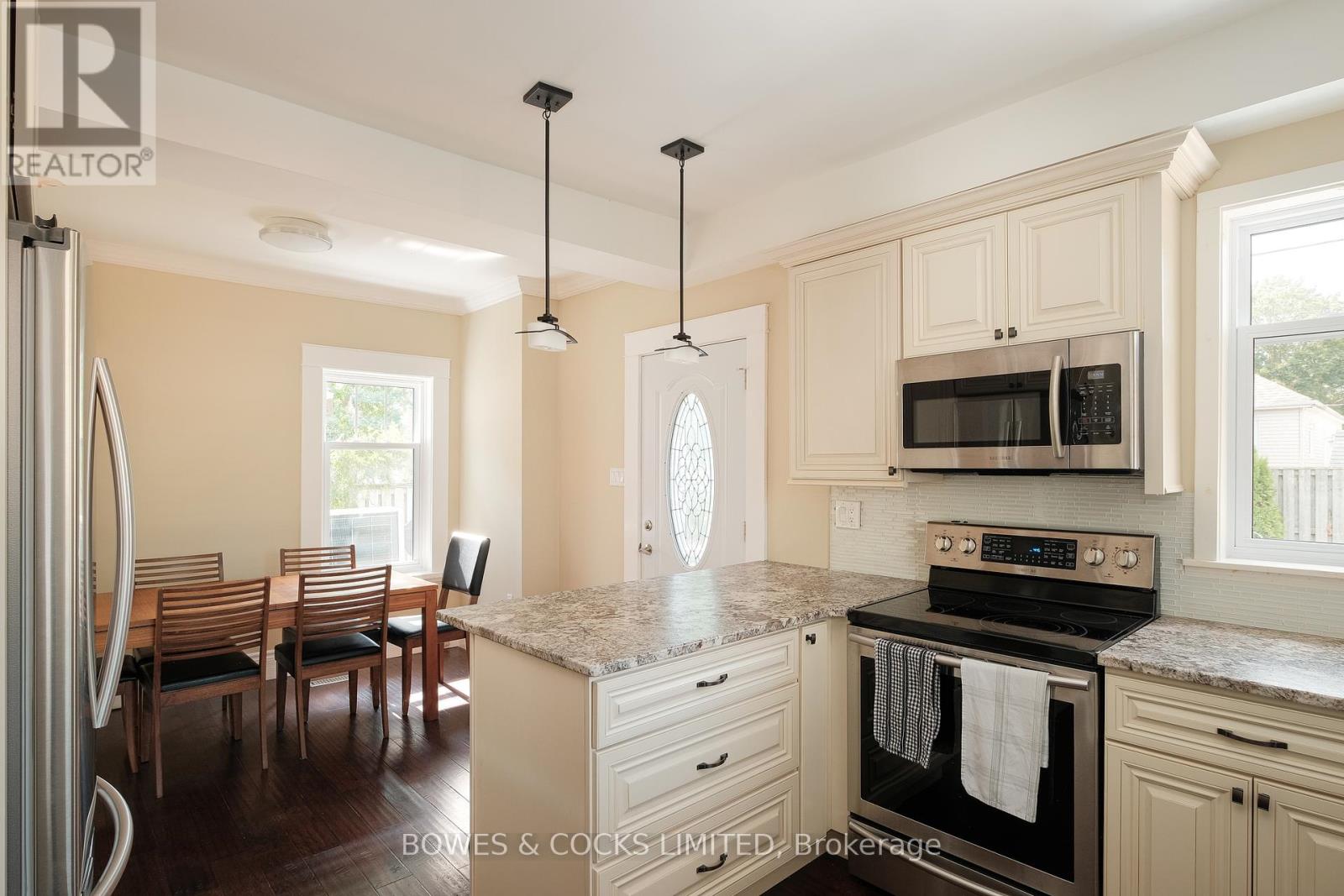 164 Wilson Street, Peterborough South (West), Ontario  K9J 1S5 - Photo 13 - X12346612