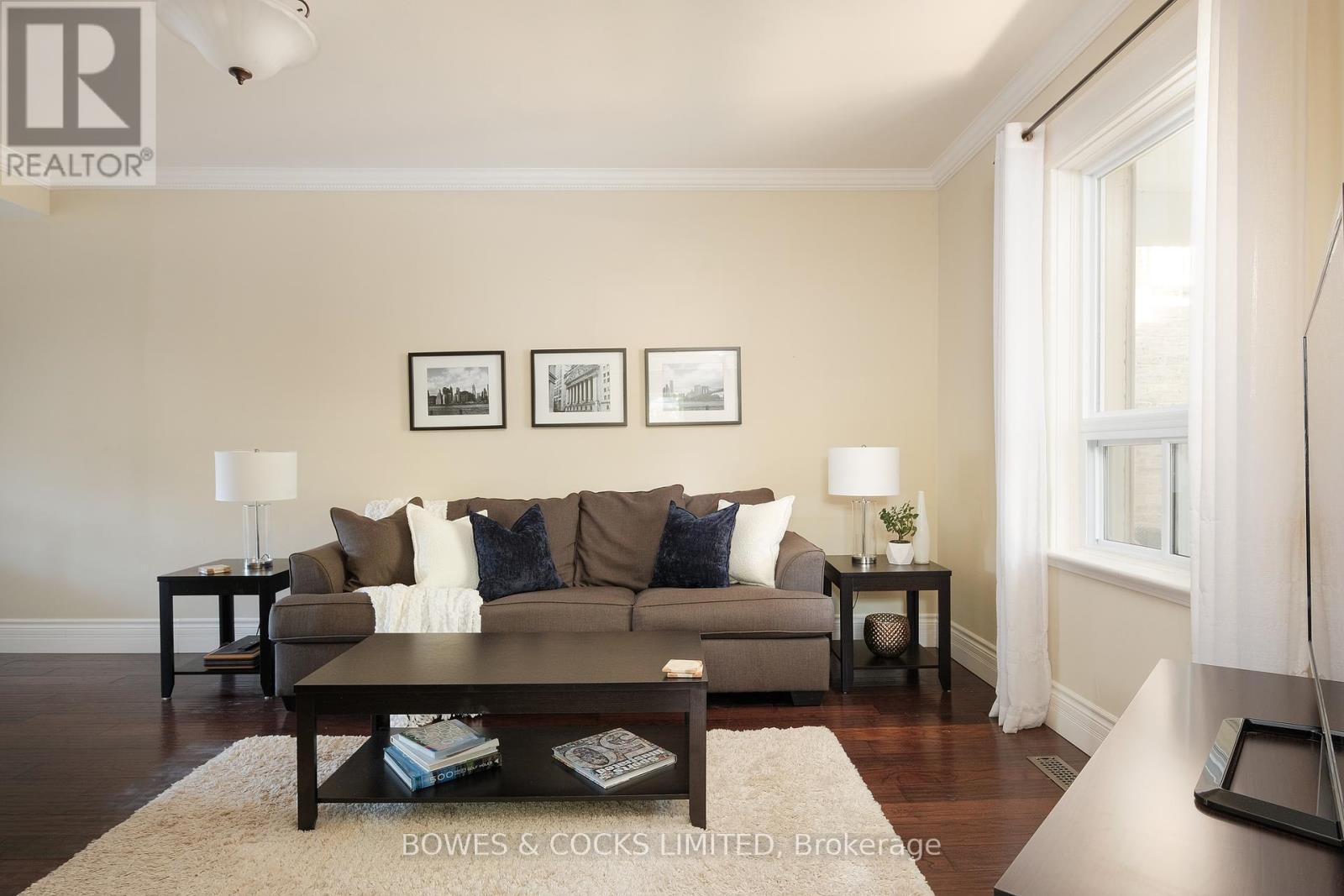 164 Wilson Street, Peterborough South (West), Ontario  K9J 1S5 - Photo 7 - X12346612