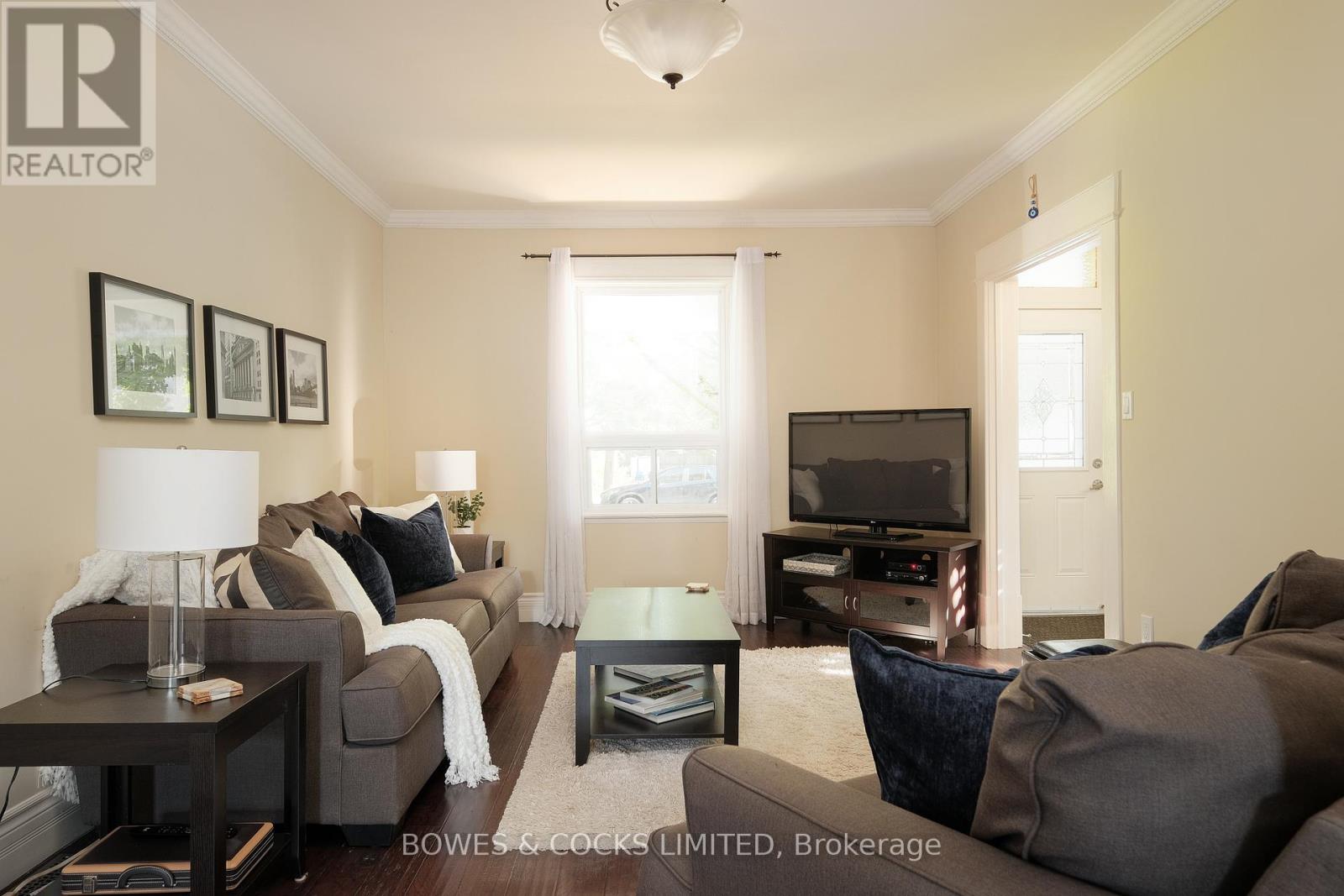 164 Wilson Street, Peterborough South (West), Ontario  K9J 1S5 - Photo 8 - X12346612