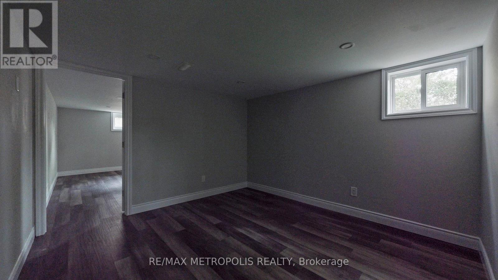 Main - 1020 Brewer Street, Peterborough Central (South), Ontario  K9J 5B4 - Photo 32 - X12346791