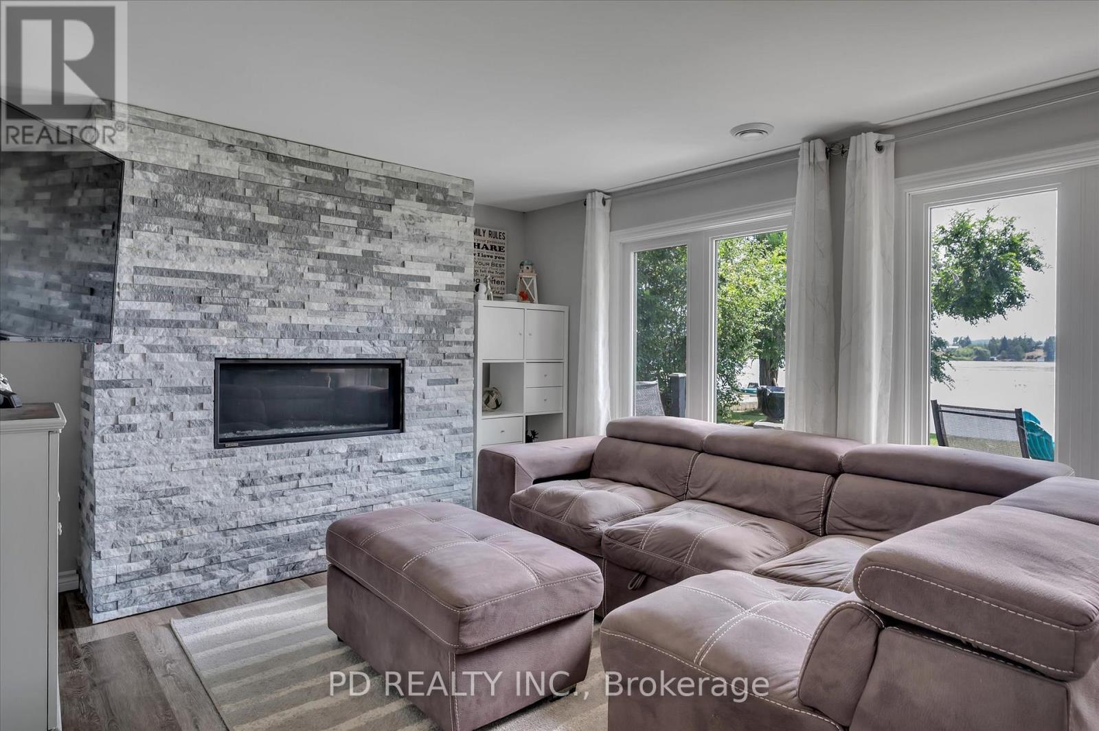 9 Charlotte Crescent, Kawartha Lakes (Emily), Ontario  K0L 2W0 - Photo 32 - X12346990