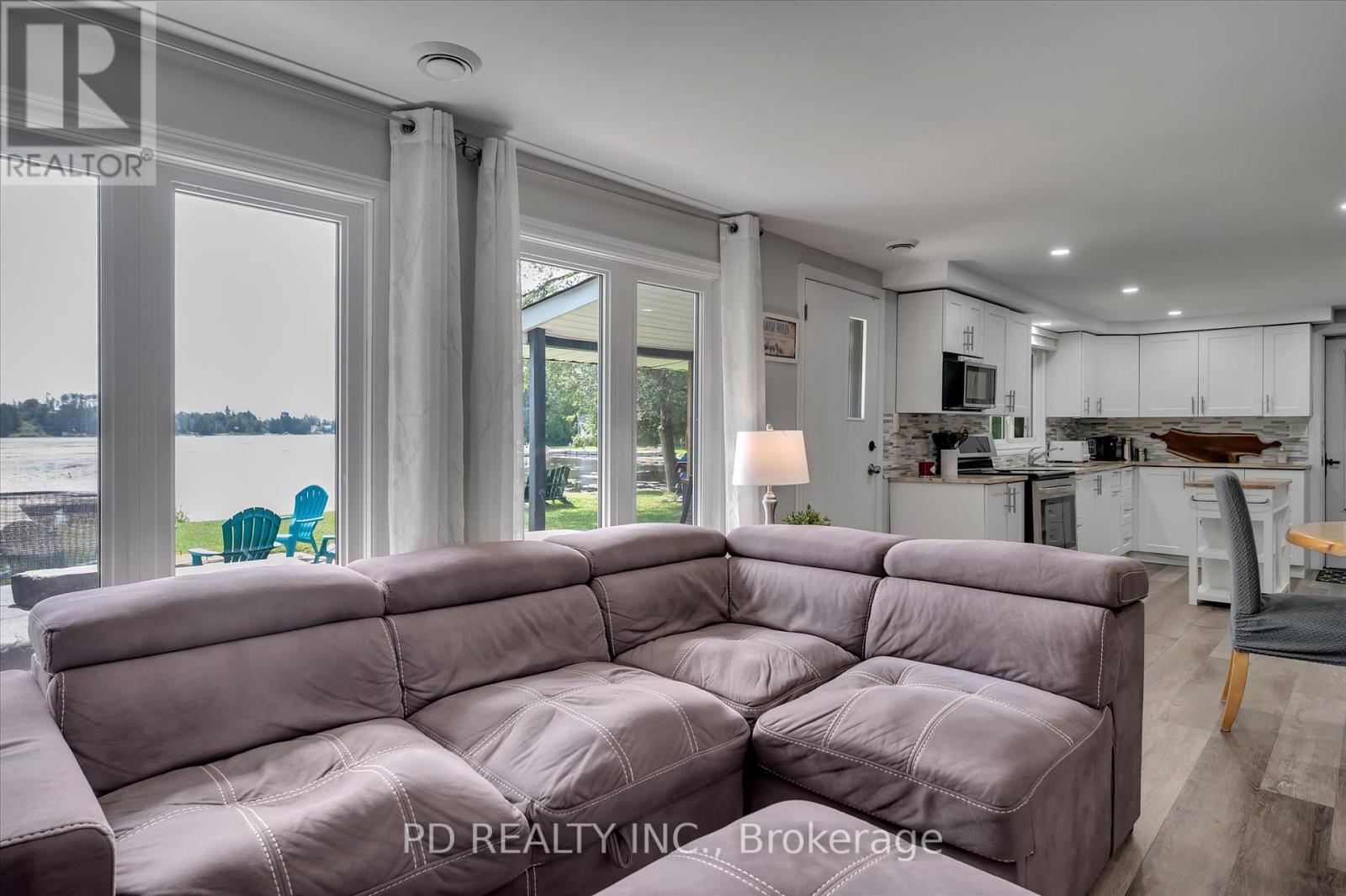 9 Charlotte Crescent, Kawartha Lakes (Emily), Ontario  K0L 2W0 - Photo 33 - X12346990