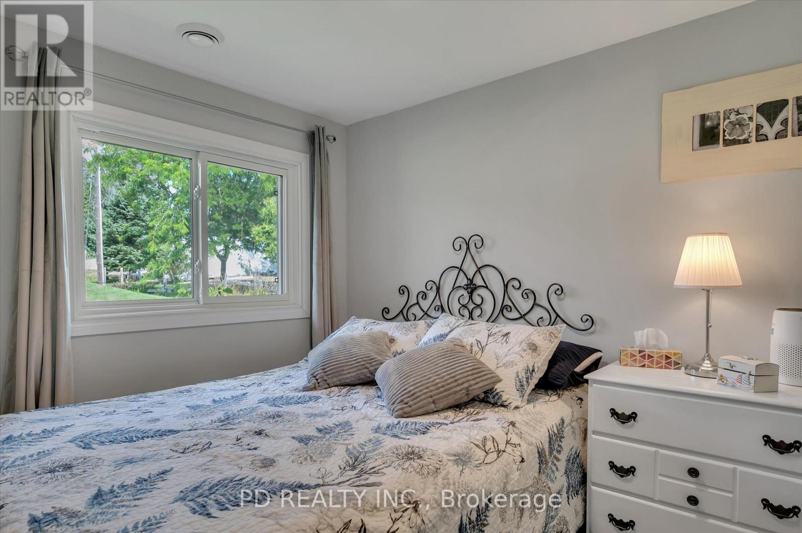 9 Charlotte Crescent, Kawartha Lakes (Emily), Ontario  K0L 2W0 - Photo 39 - X12346990