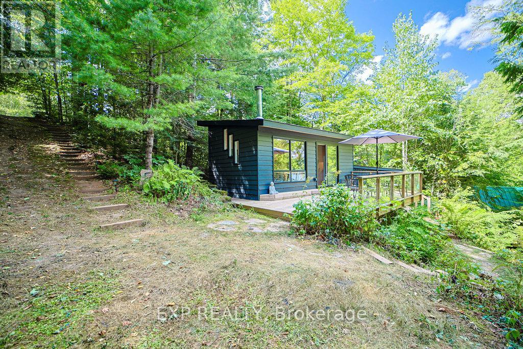 565 West Diamond Lake Road, Hastings Highlands (Herschel Ward), Ontario  K0L 2A0 - Photo 2 - X12346822